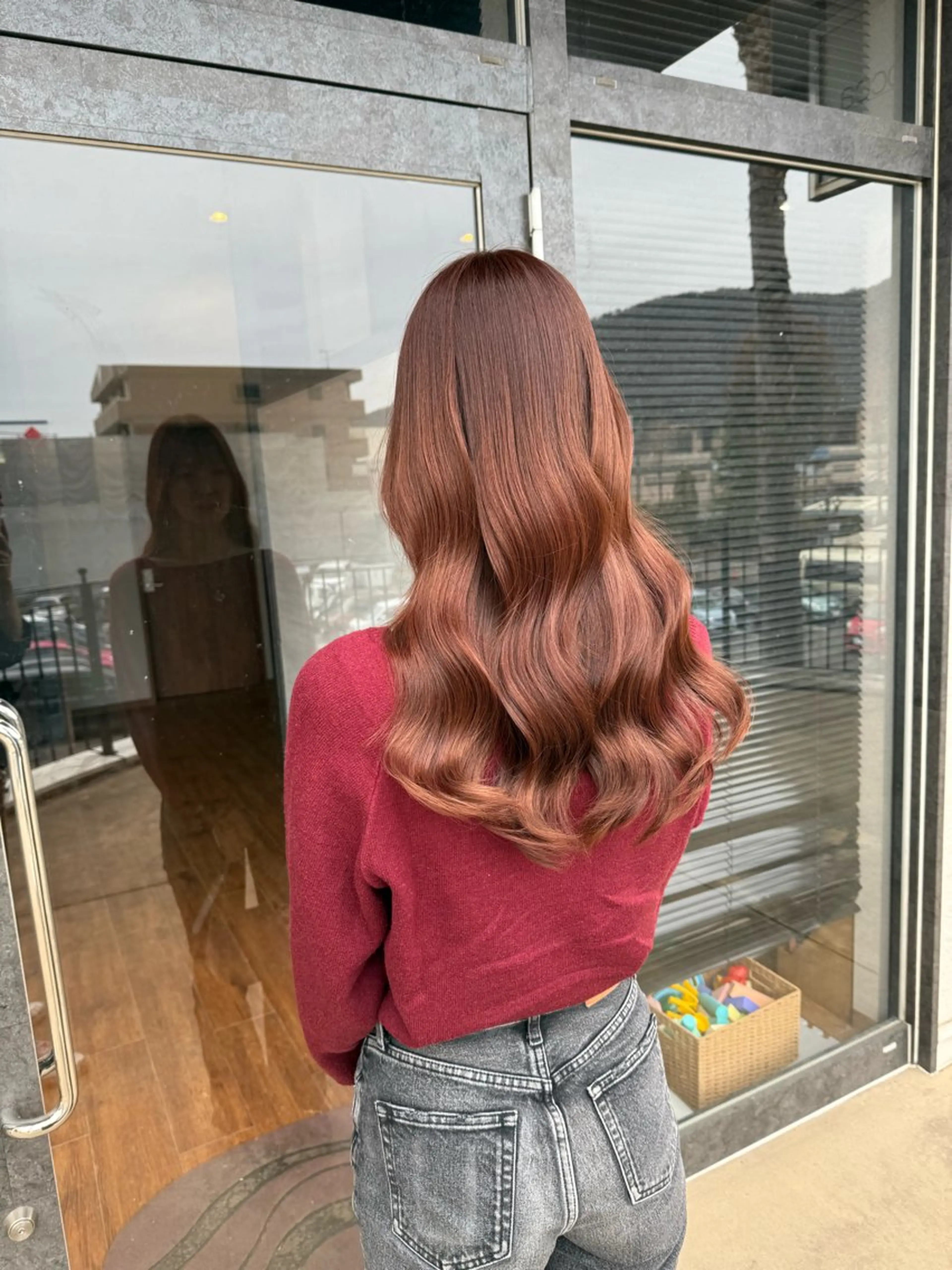 ロング カラー ブラウンカラー ピンクカラー ピンクブラウン ヘアカラー トリートメント clocca所属・鵜飼 真伍のヘアスタイル