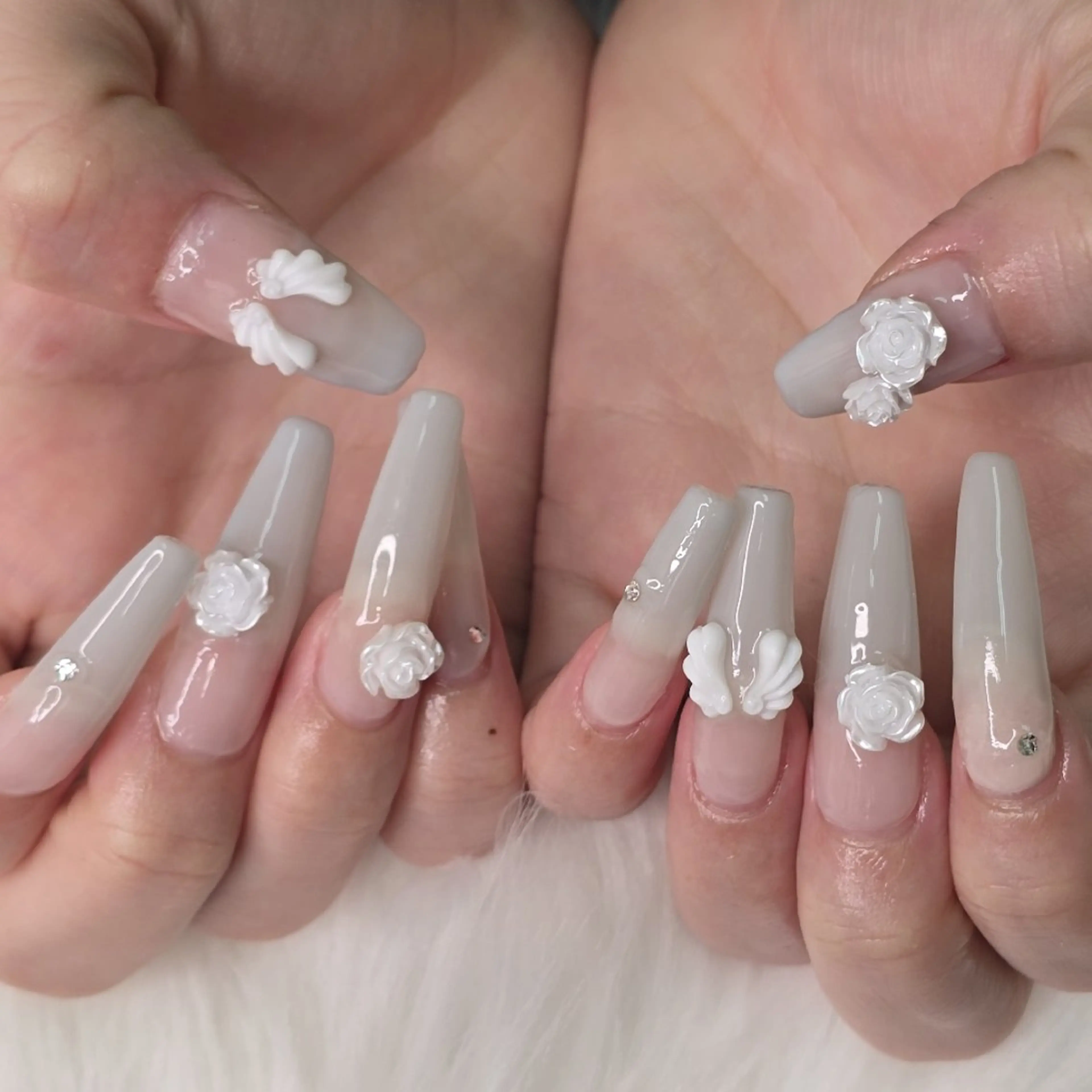 ネイル ネイルチップ ハンドネイル minion蕨所属・minion 蕨のネイルデザイン