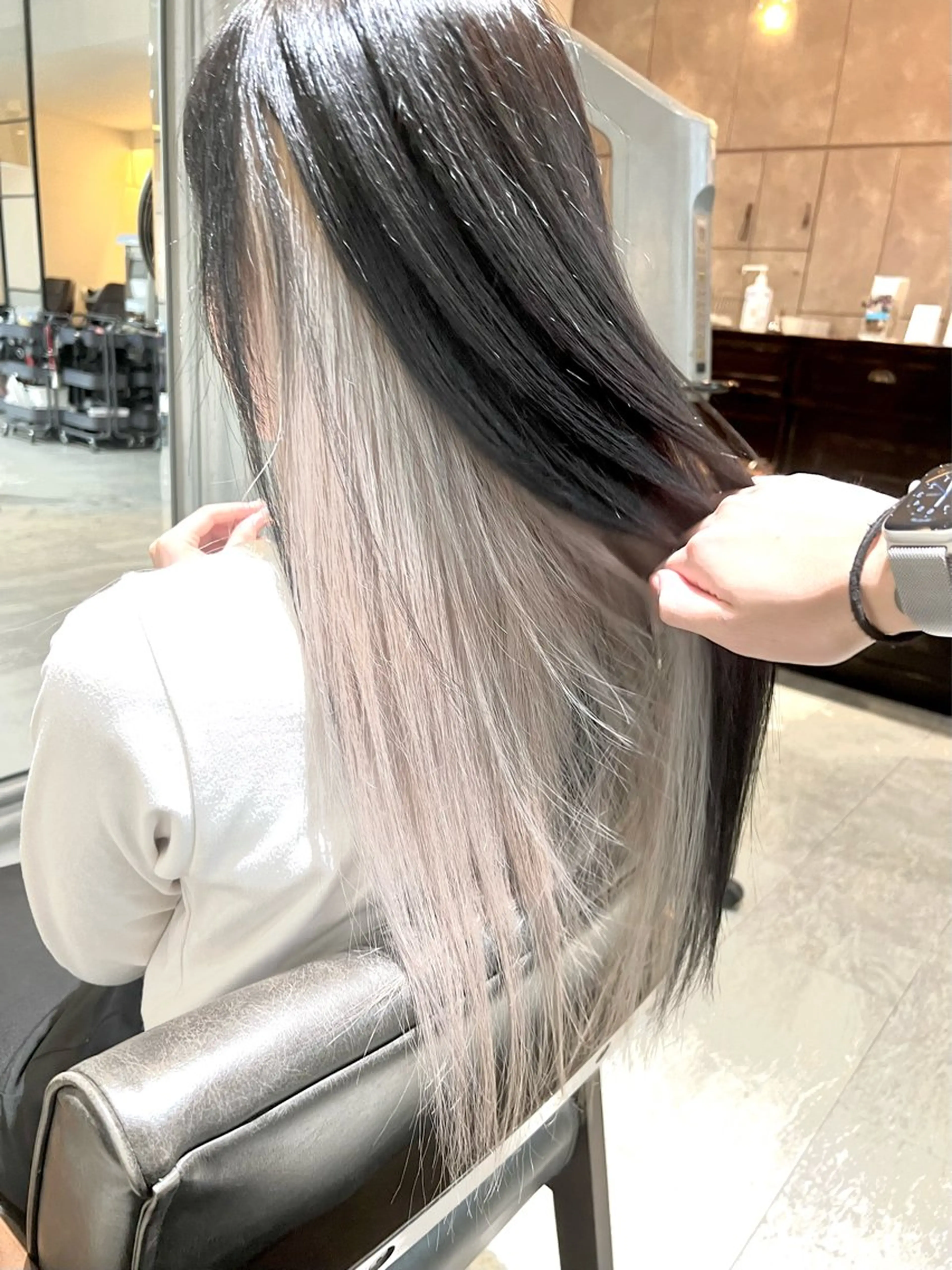 セミロング カラー ヘアアレンジ ヘアカラー トリートメント ヘッドスパ ヘアセット Lani5710所属・🌈インナーカラー ‘ショウマ’🌈のヘアスタイル