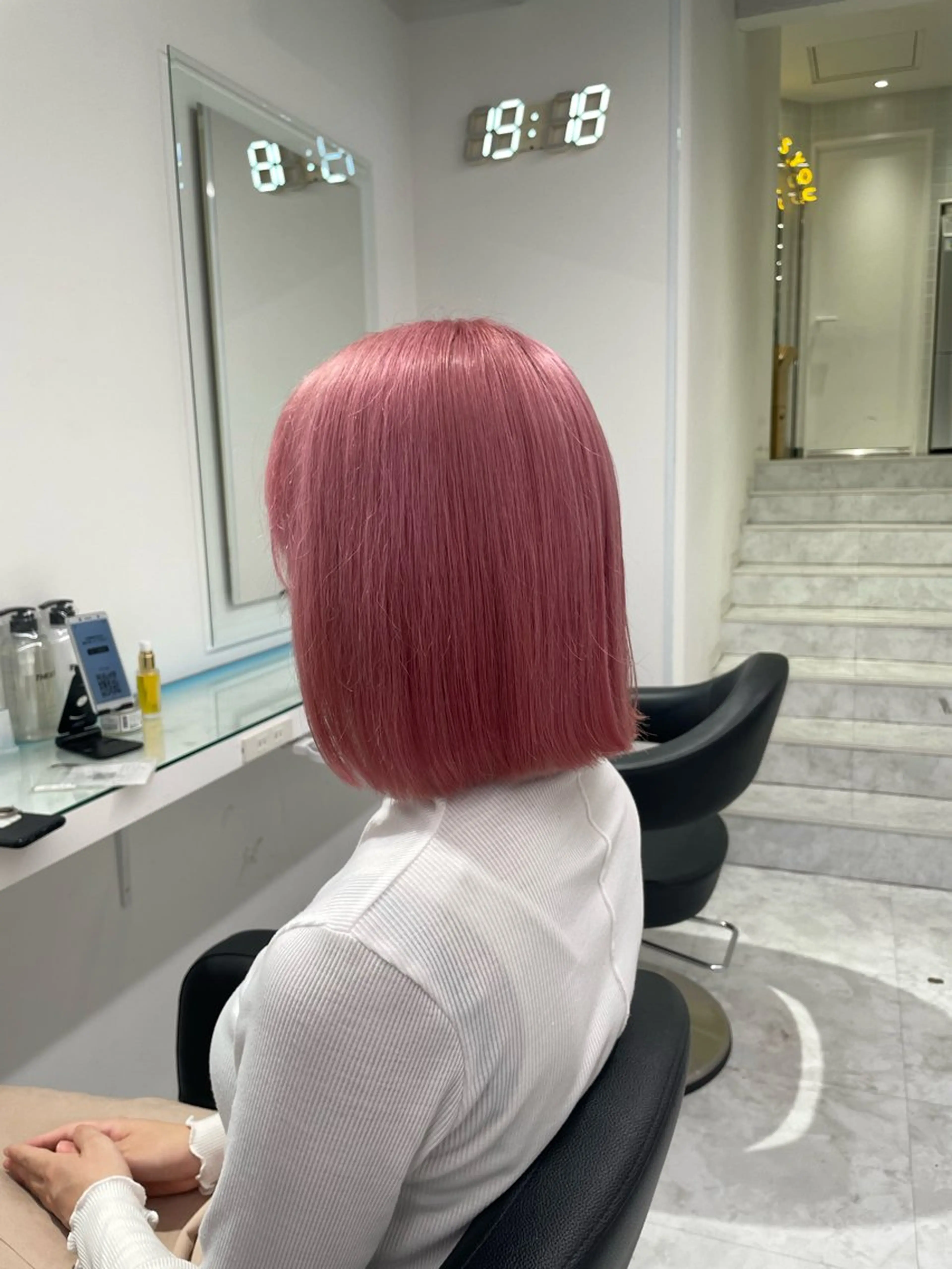 ショート カラー ヘアアレンジ ヘアカラー ブリーチ無し透明感 🕊AZUSAのヘアスタイル