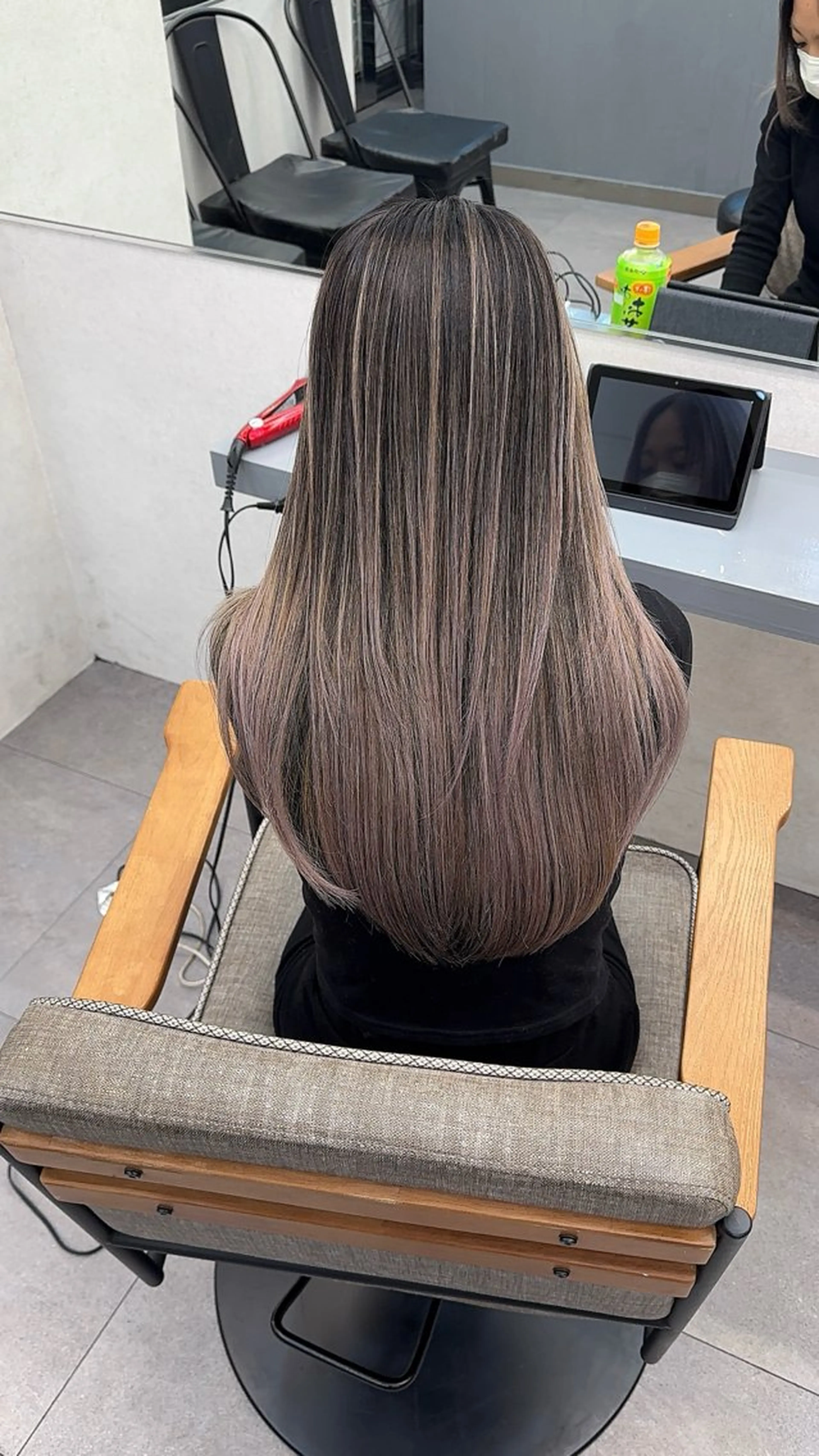 🛼デザインカラー(ブリーチ込み)の写真