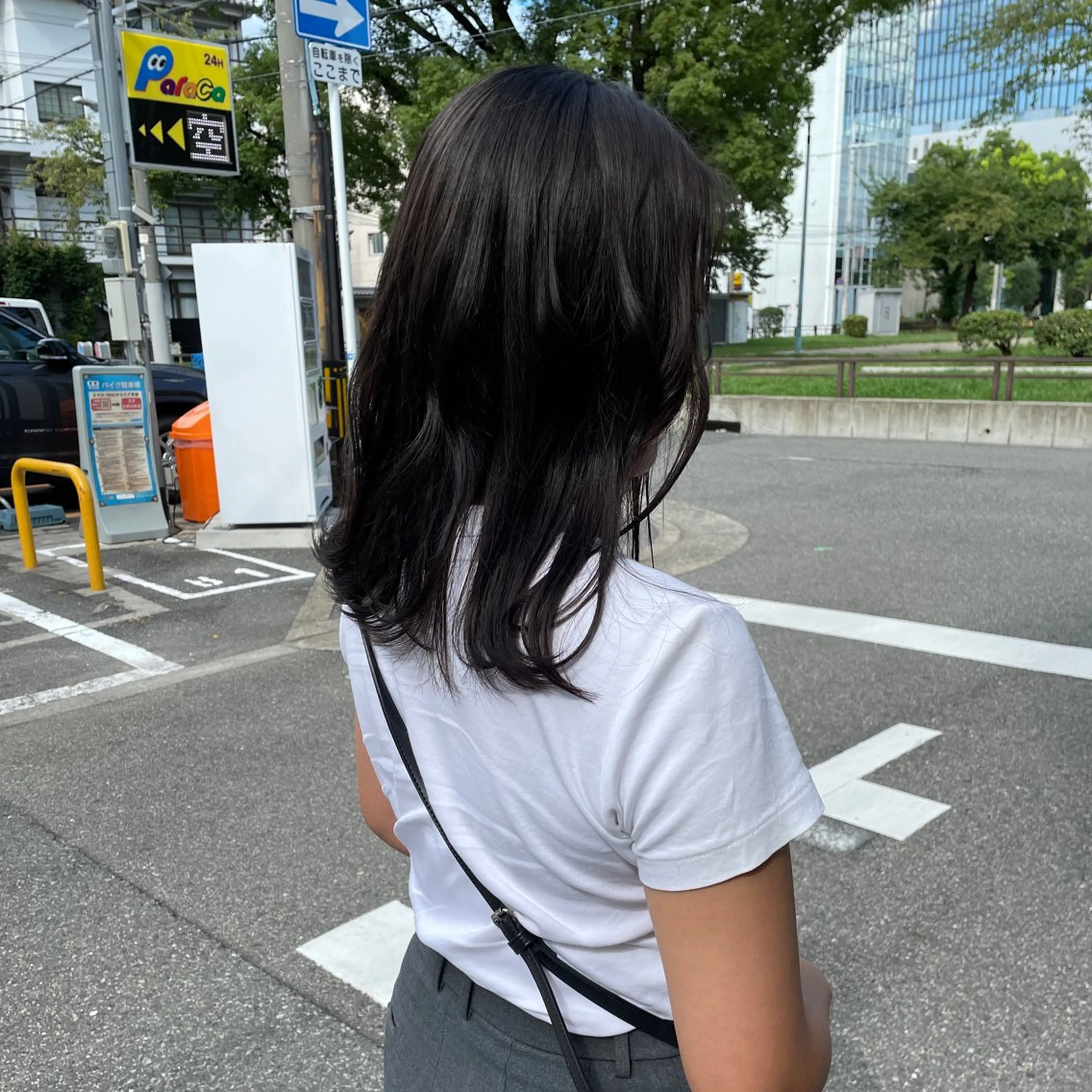 ミディアム ヘアカラー fubuki🪷 似合わせカットカラーのヘアスタイル