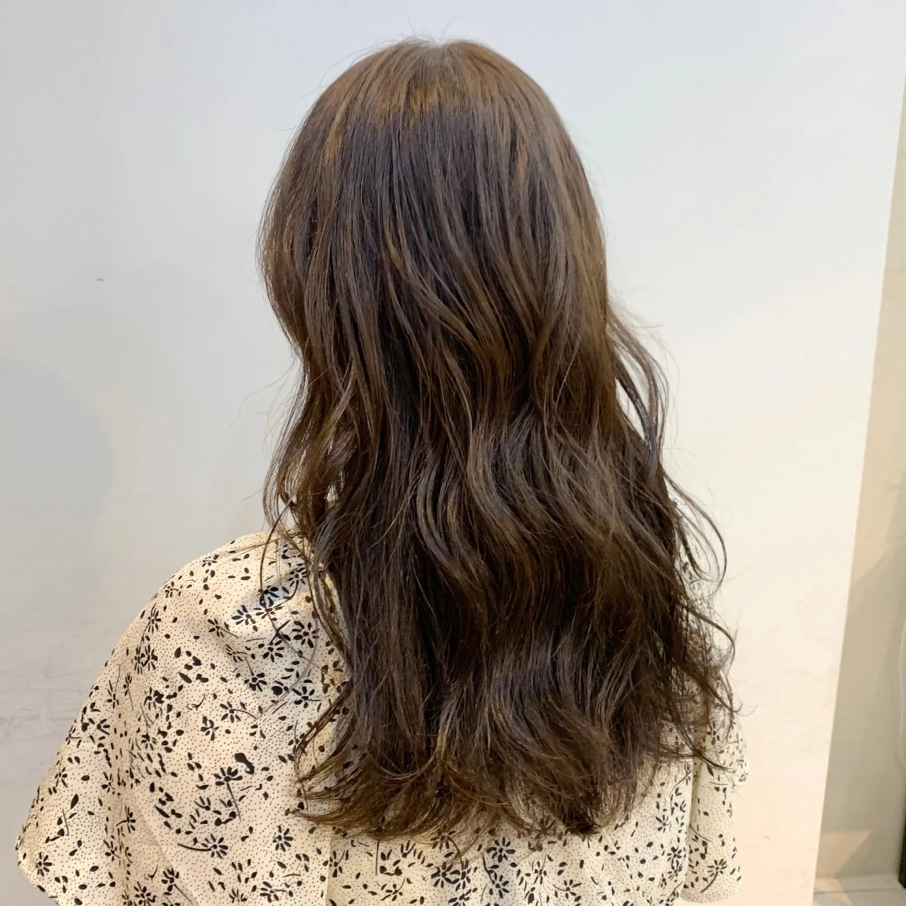 🩵寒色カラー🩵　【艶カラー🎨✨➕ヘアパック🫧】の写真