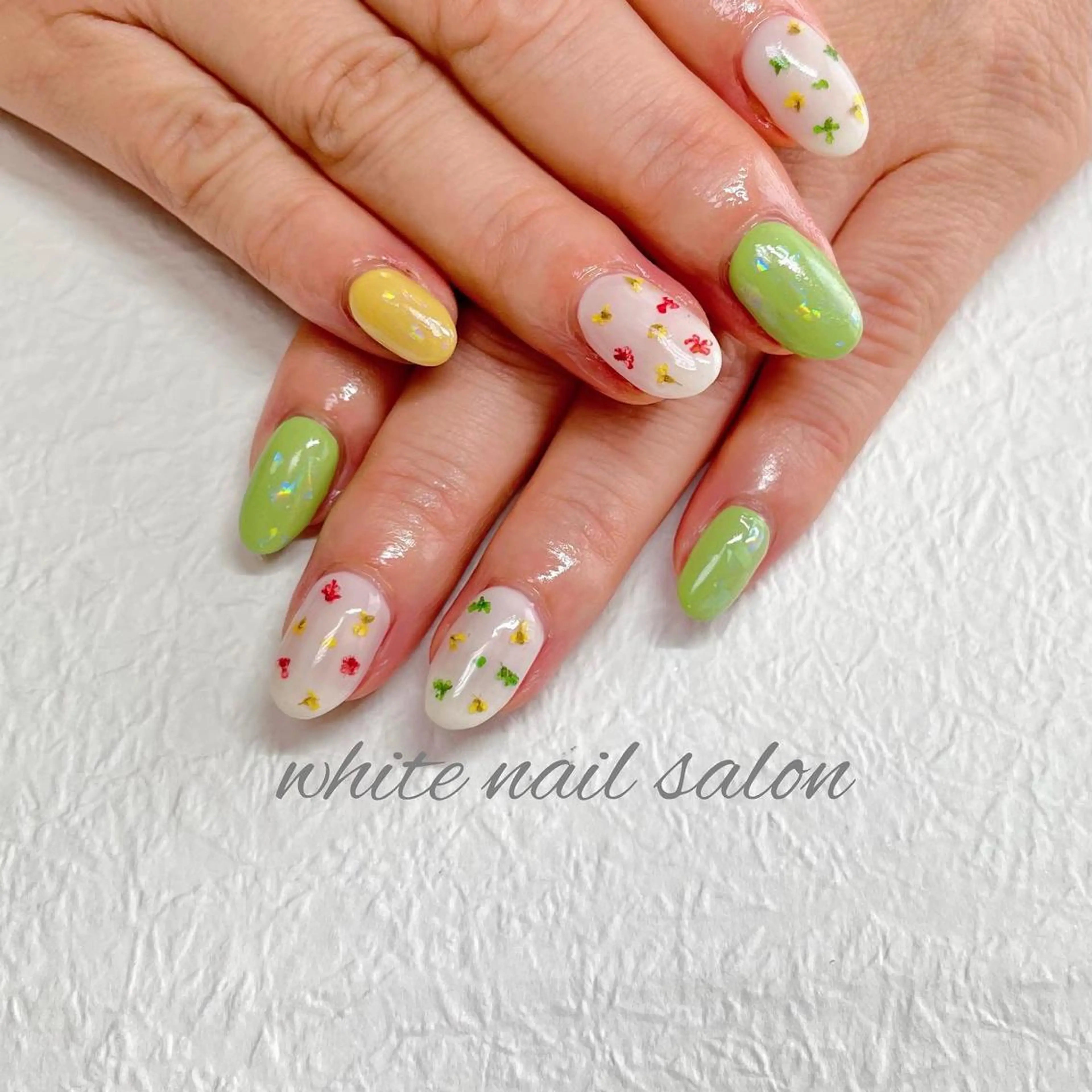 ネイル ジェルネイル ハードジェル ラメ(グリッター) 持ち込み ソフトジェル ハンドネイル white nail salonのネイルデザイン