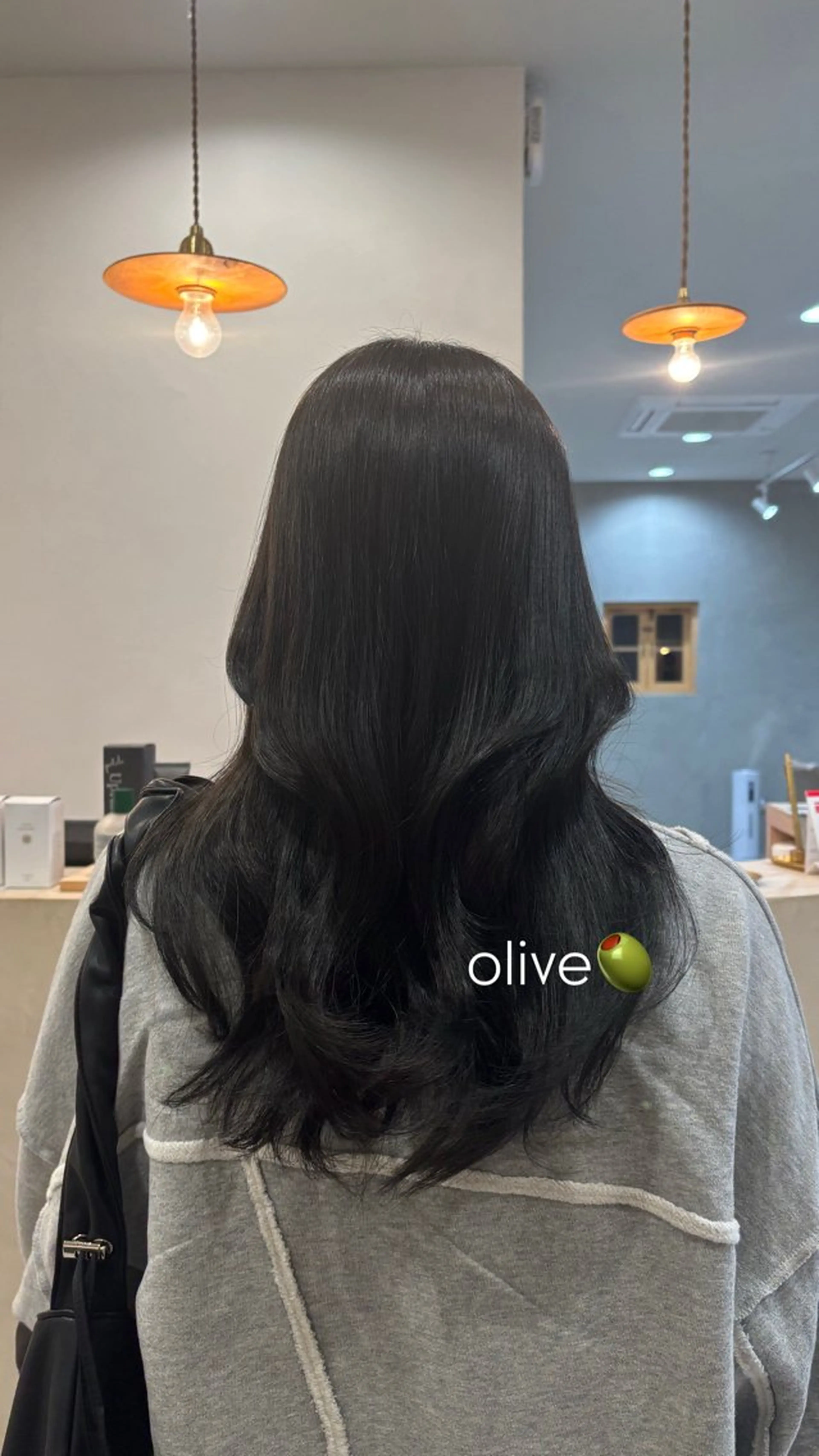 ロング カラー 透明感カラー ヘアカラー 服部　心春 ｜カラーモデル募集のヘアスタイル