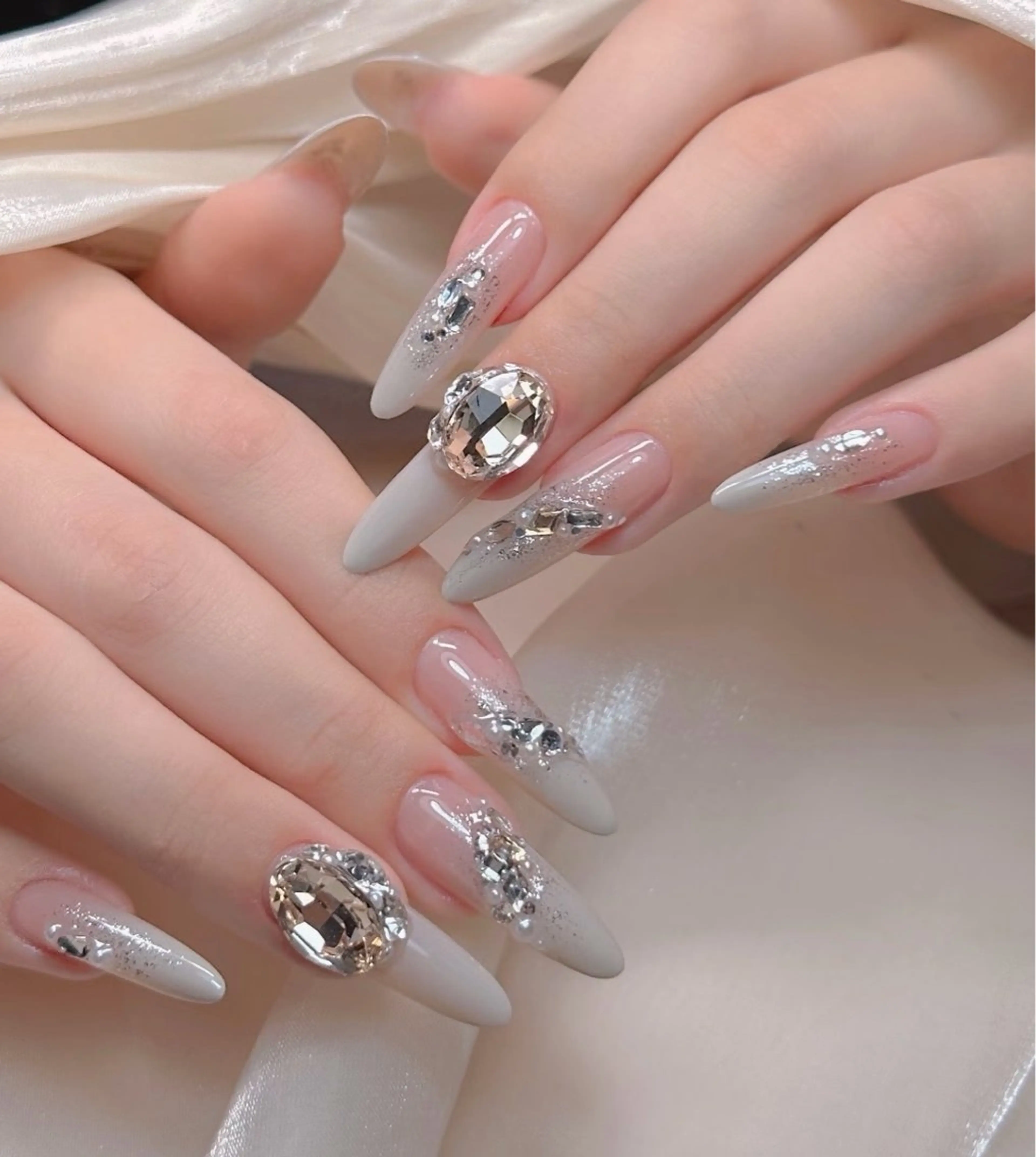 ネイル ハンドネイル ハンドケア Trend Nail シルフのネイルデザイン