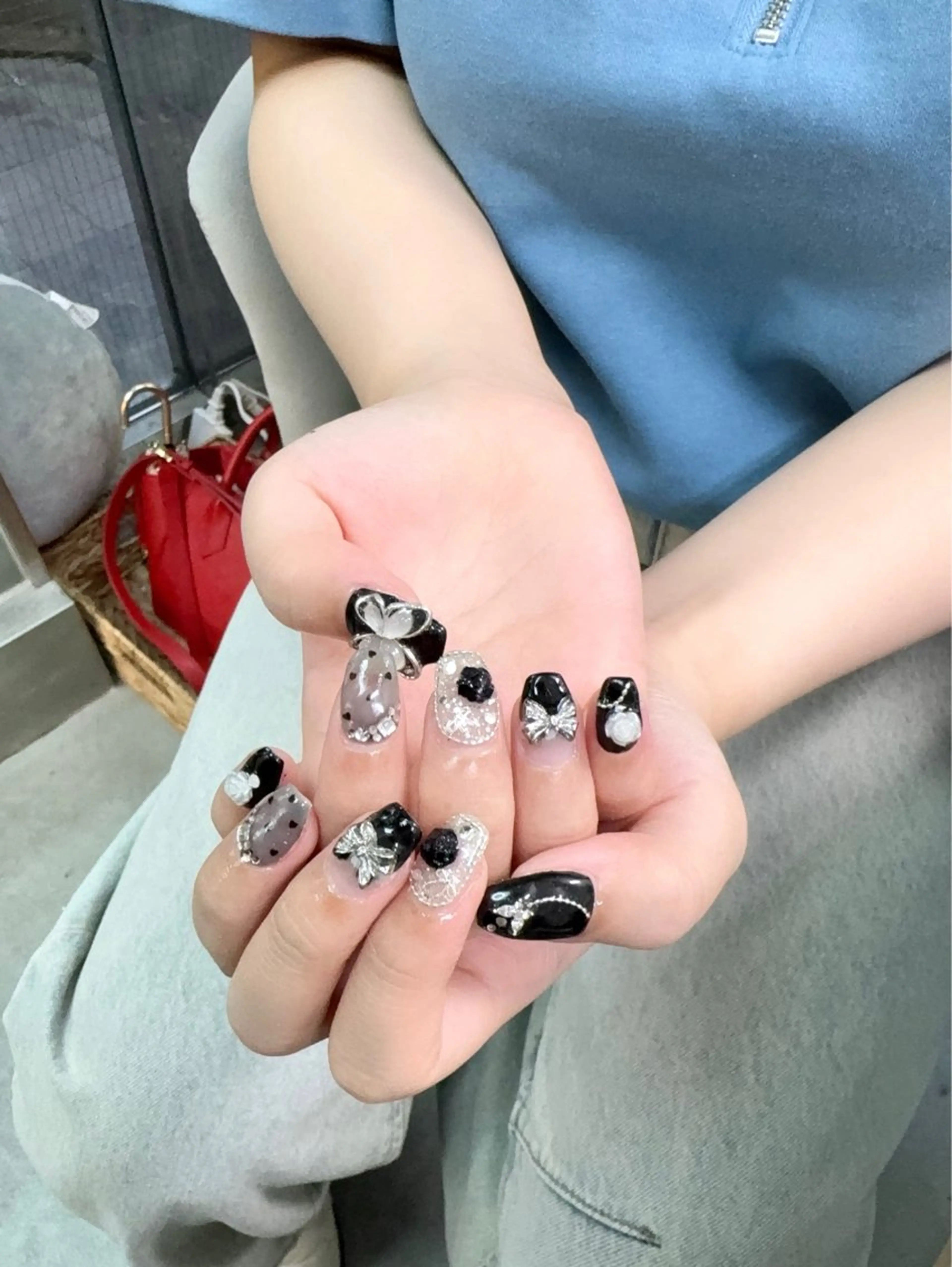 ネイル アートネイル 持ち込み ハンドネイル フットネイル Nailsalon mui.所属・中家 亜紗子のネイルデザイン