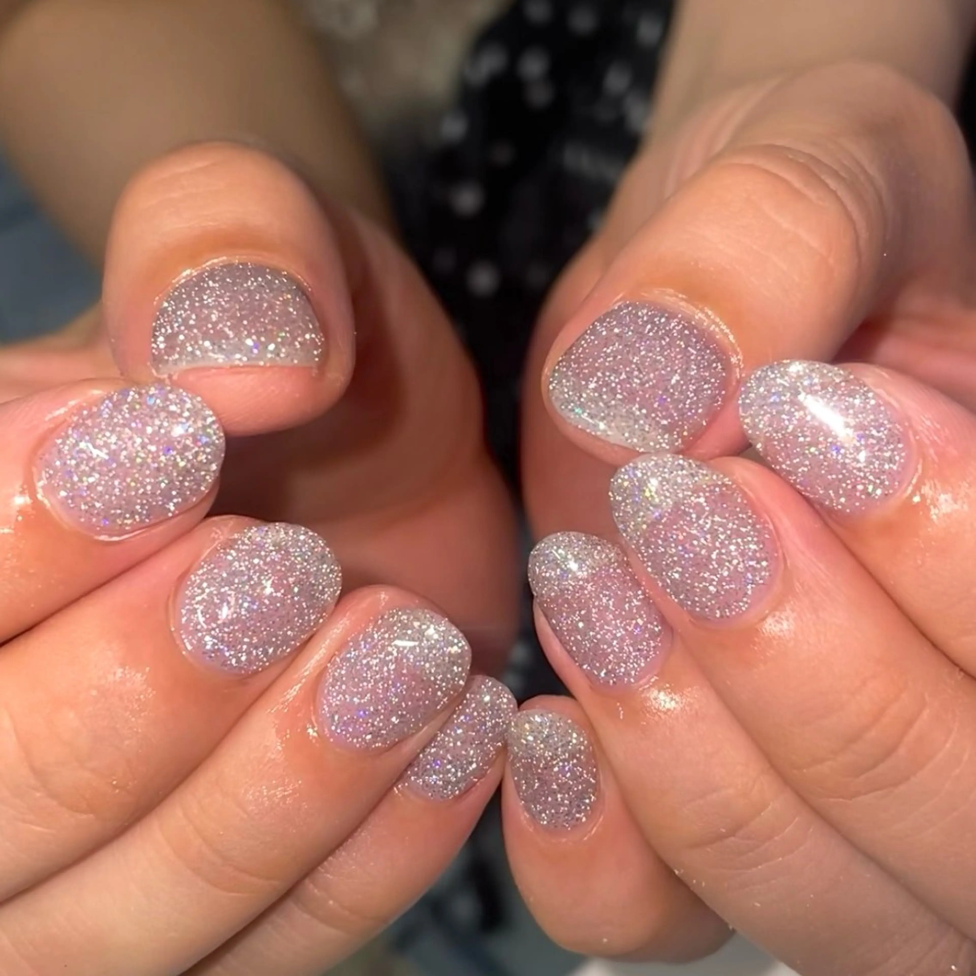 ネイル フラッシュネイル キラキラネイル ハンドネイル yuna@ mavie練習生☘️のネイルデザイン