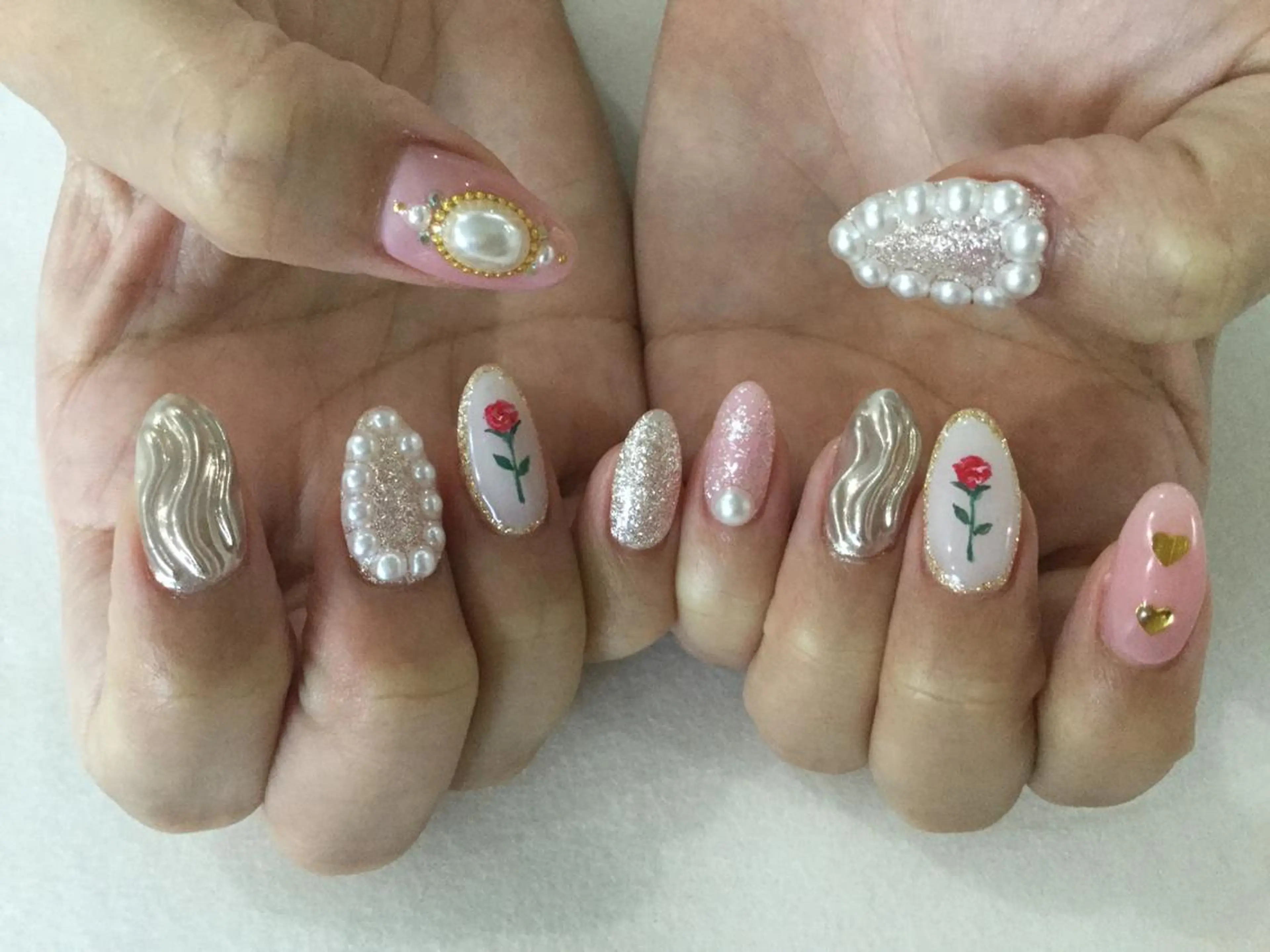 ネイル 💎🐰 saki. m 🐰💎のネイルデザイン