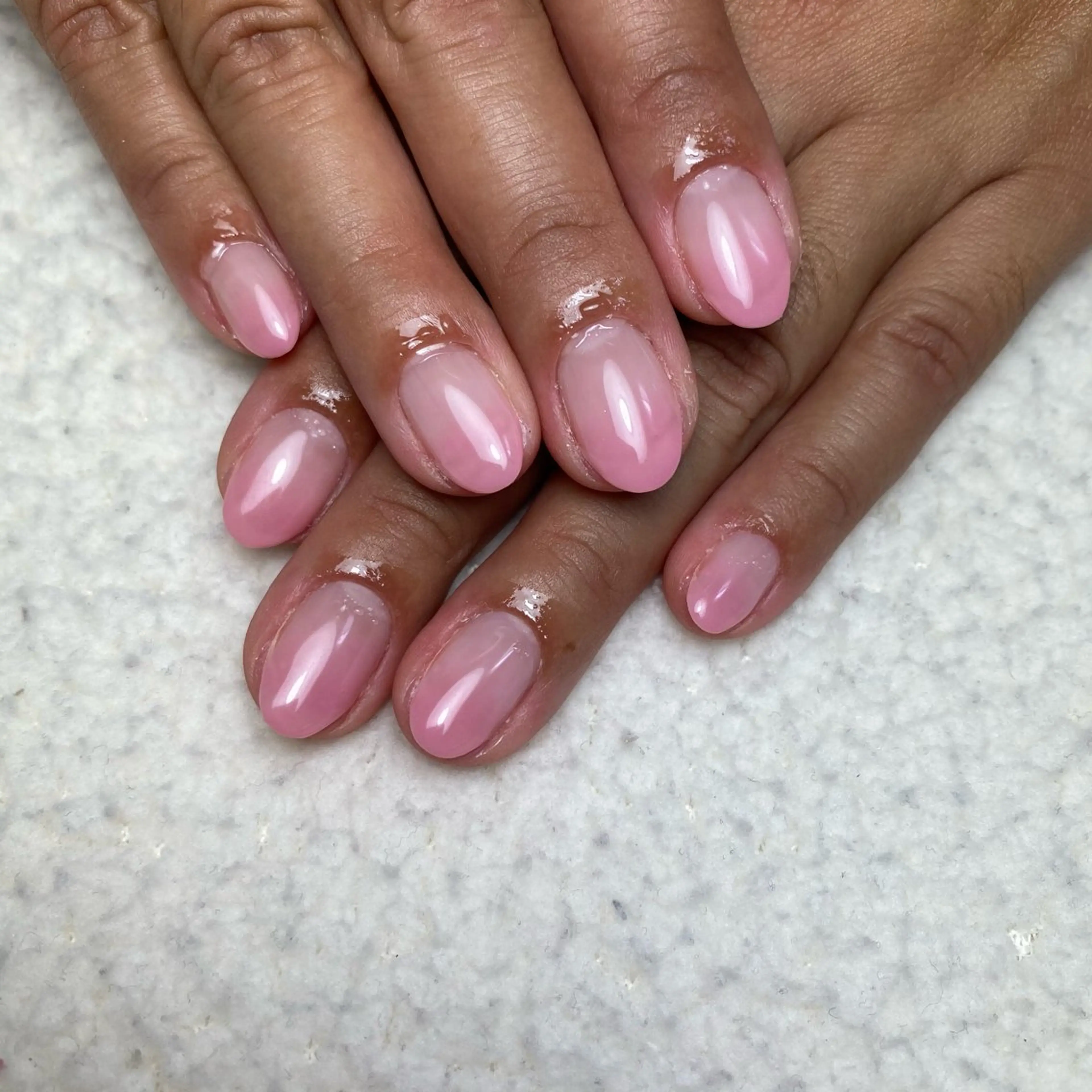 ネイル グラデーション ピンク ハンドネイル COCO+所属・COCO +のエステ・リラクイメージ