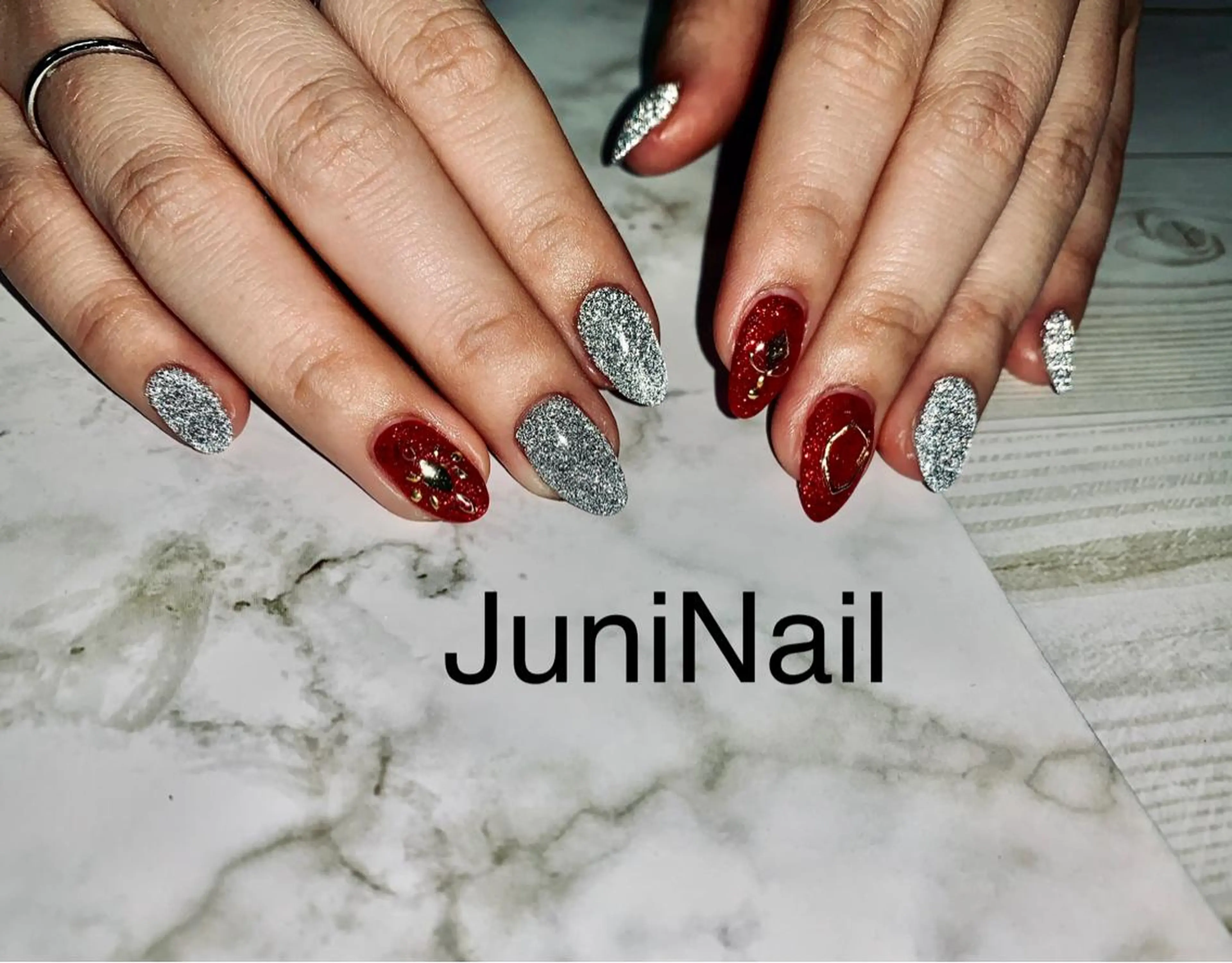 ネイル フラッシュネイル ハンドネイル JuniNail 주니네일🇰🇷suのネイルデザイン