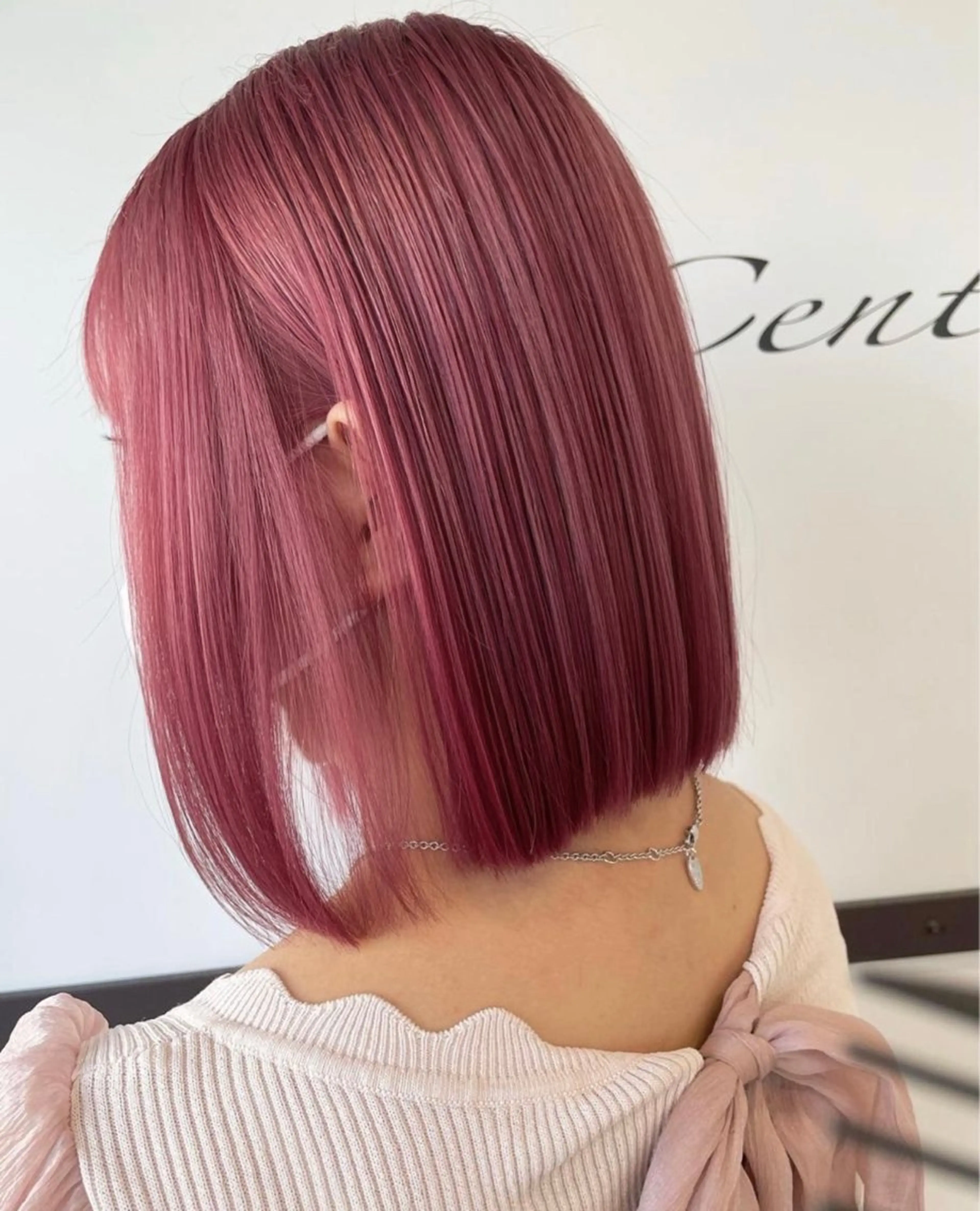 ミディアム カラー 顔まわりレイヤー 顔周りカット レイヤーカット ウルフカット ウルフレイヤー ヘアカラー トリートメント 河合秀明/ショート /ボブ/レイヤーのヘアスタイル