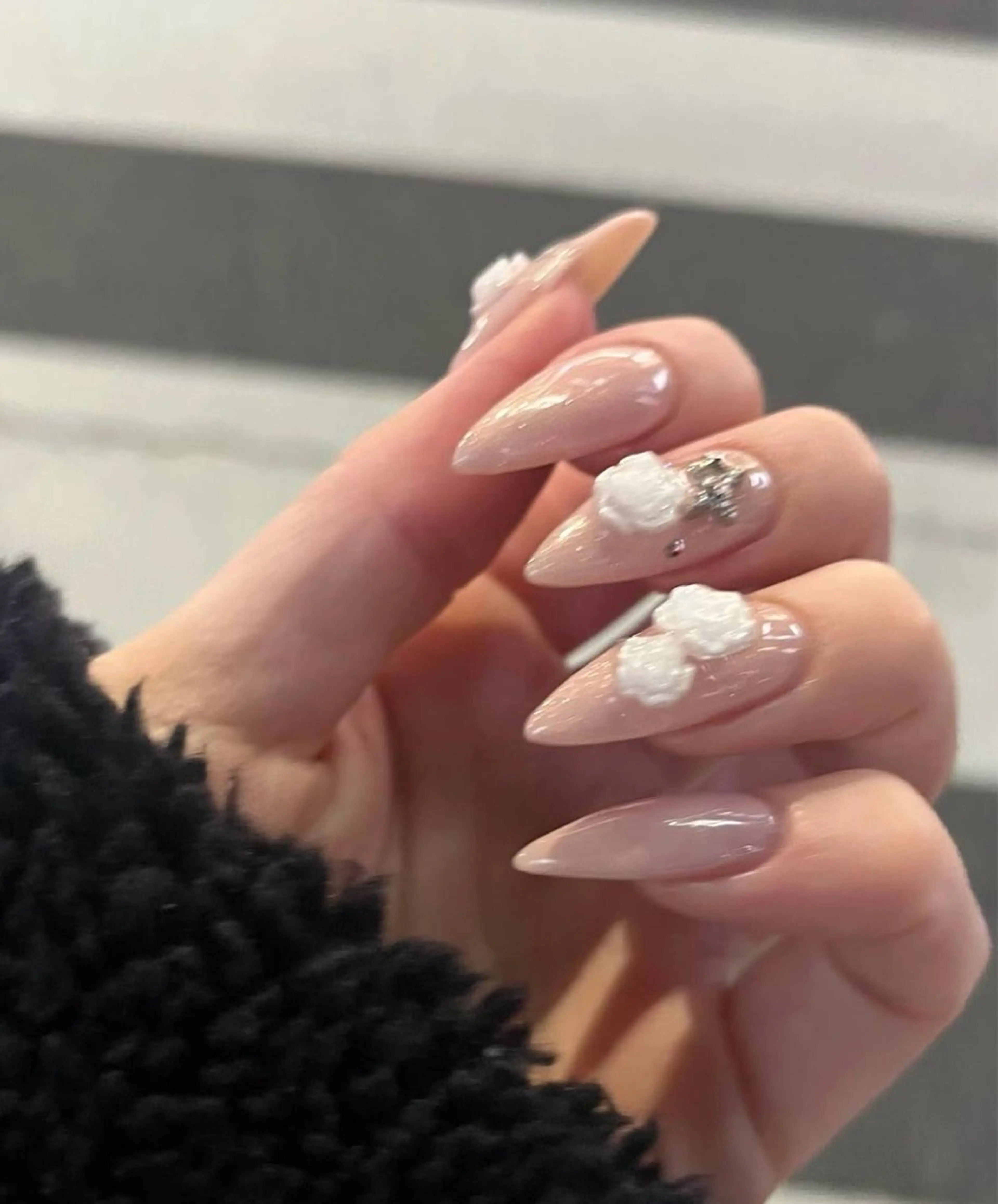 ネイル 韓国ネイル ニュアンスネイル シンプルネイル 春ネイル ワンホンネイル ハンドネイル ハンドケア Nihonthy Nail 新宿所属・Nihonthy Nail 新宿のネイルデザイン