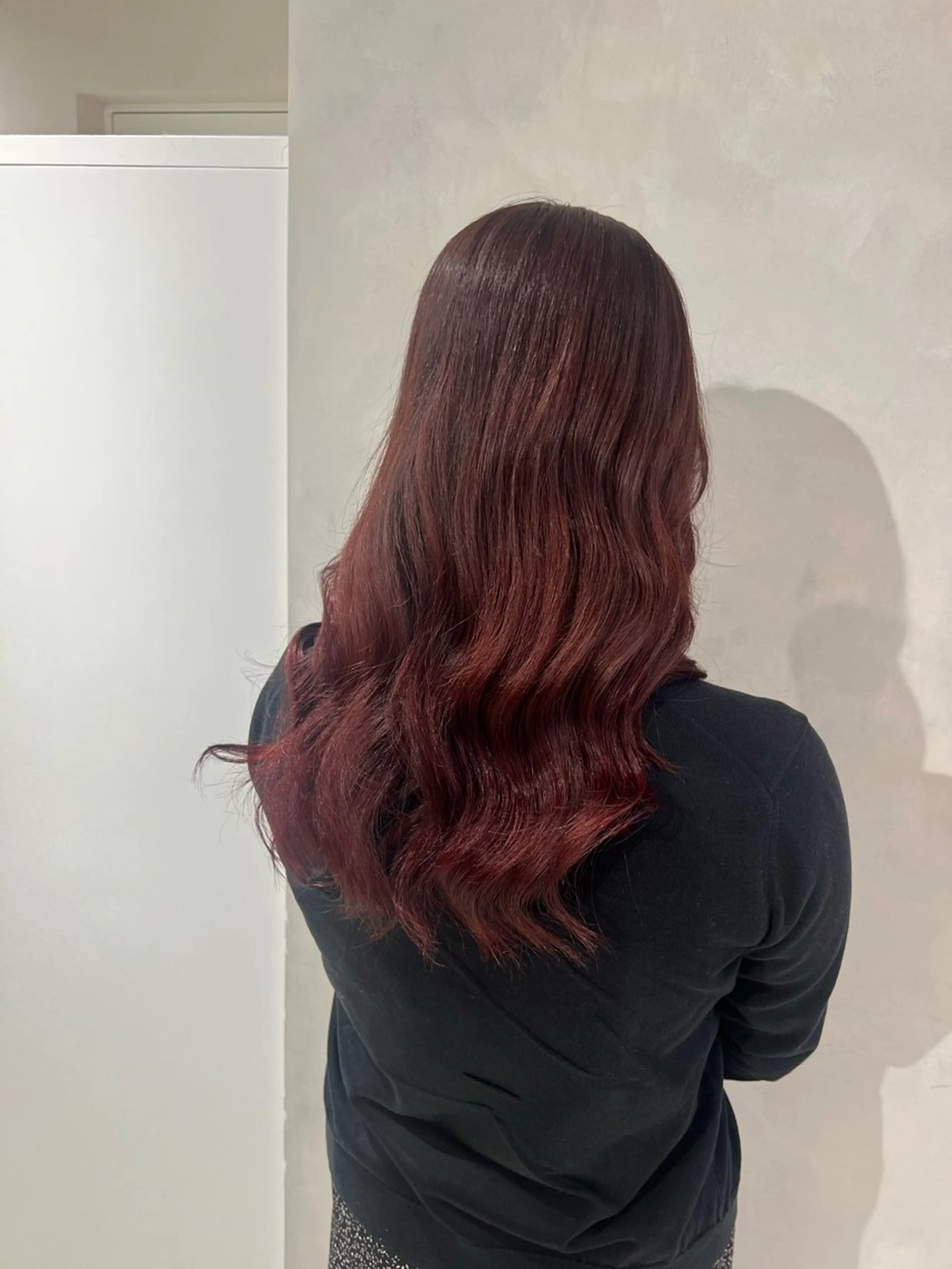 ロング ハイトーン／透明感 カラー Mioのヘアスタイル