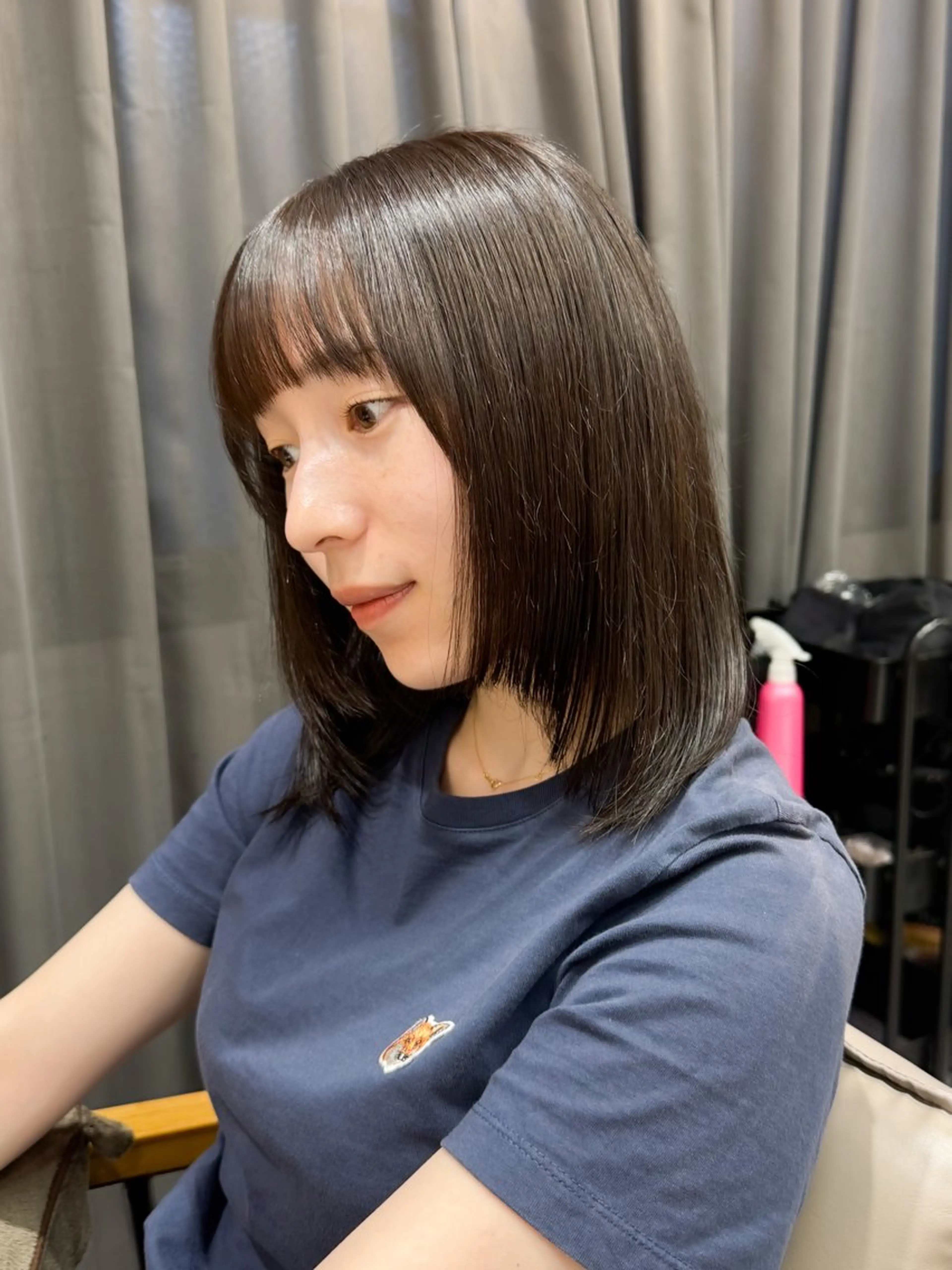 セミロング カラー ヘアアレンジ ブリーチ ダブルカラー イヤリングカラー イルミナカラー ブリーチなしカラー 立川レイヤー 透明感カラーaoiのヘアスタイル