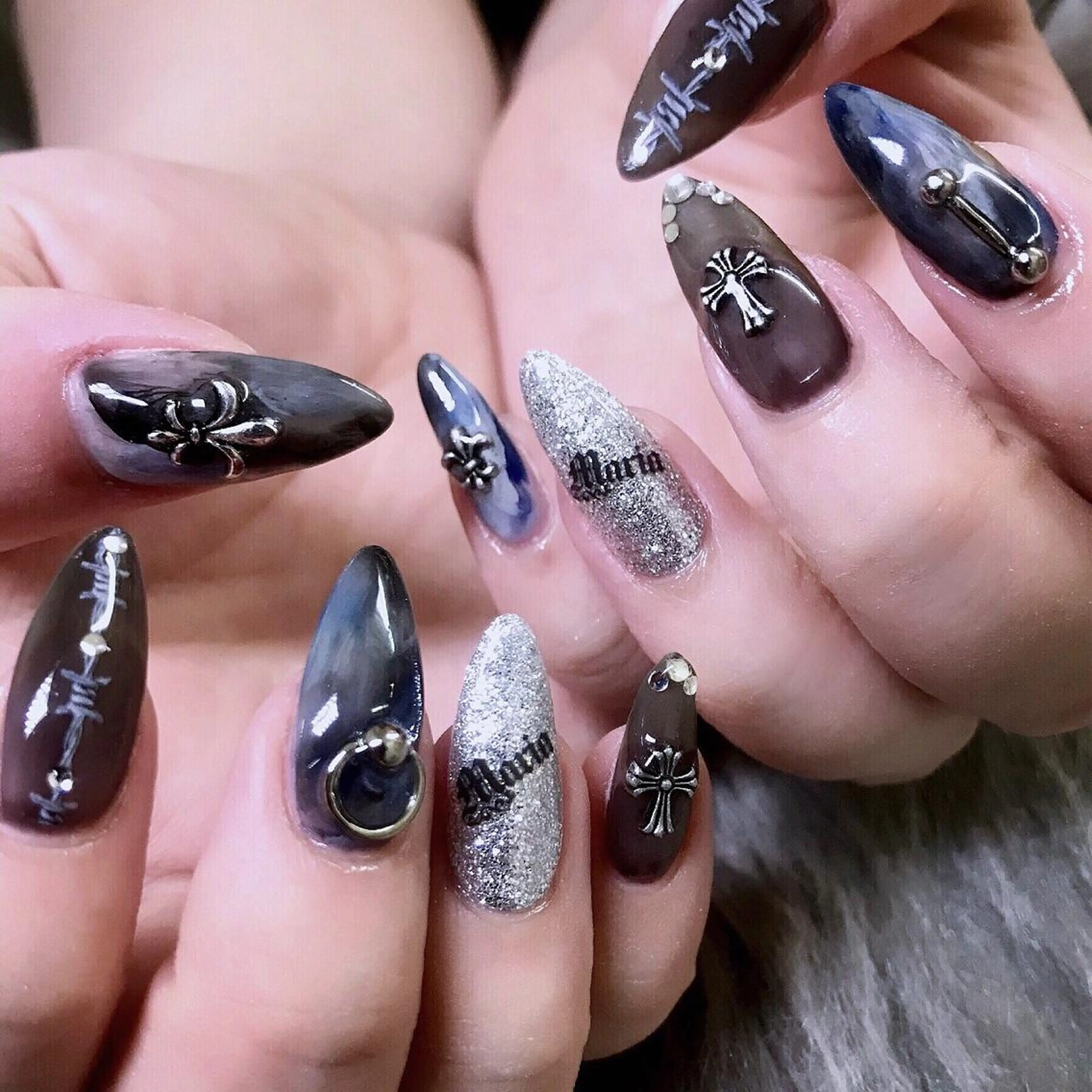 ネイル NOIROUGE所属・NOI ROUGEのネイルデザイン