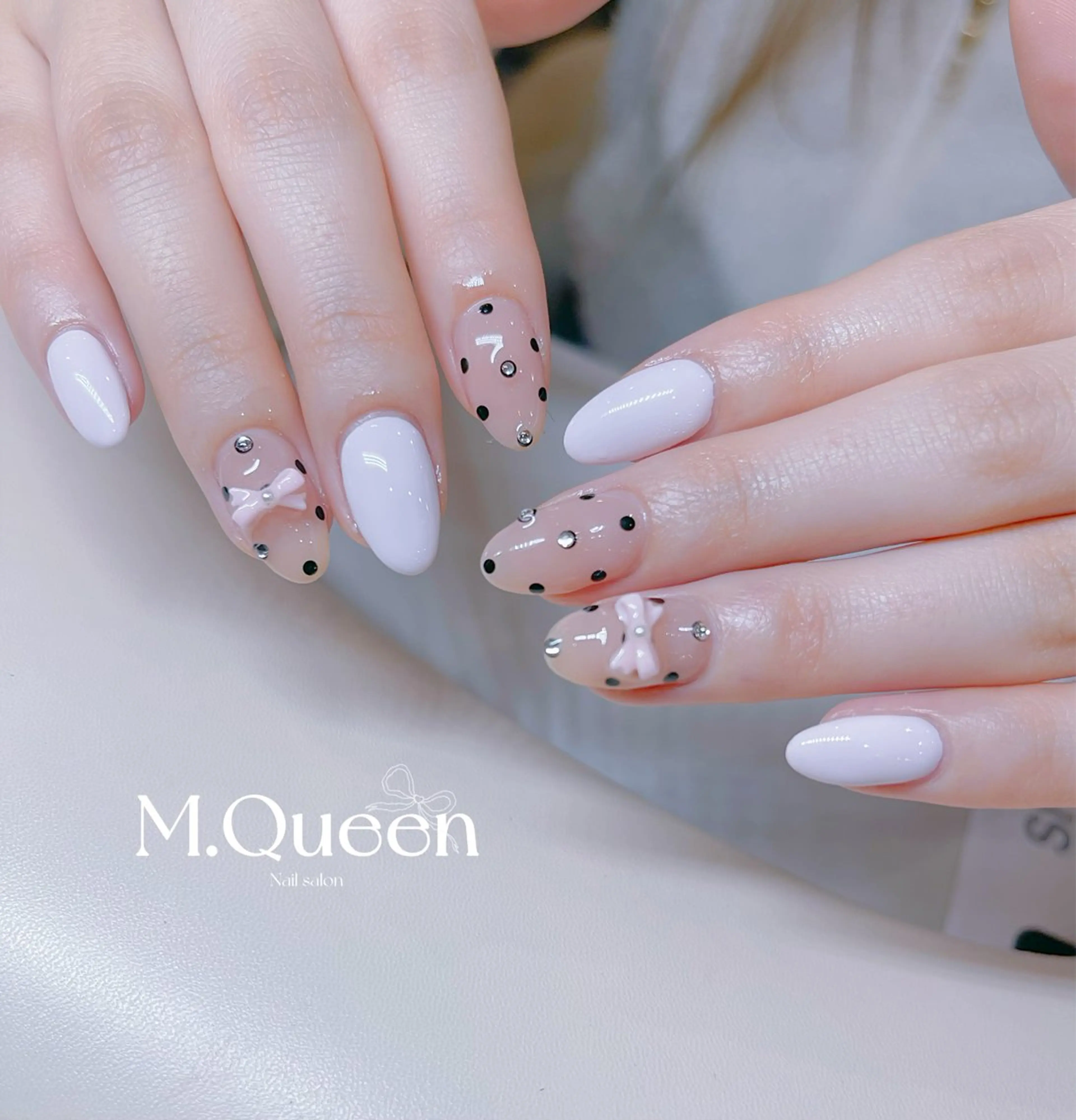 ネイル MQueen ネイルサロンマルのネイルデザイン