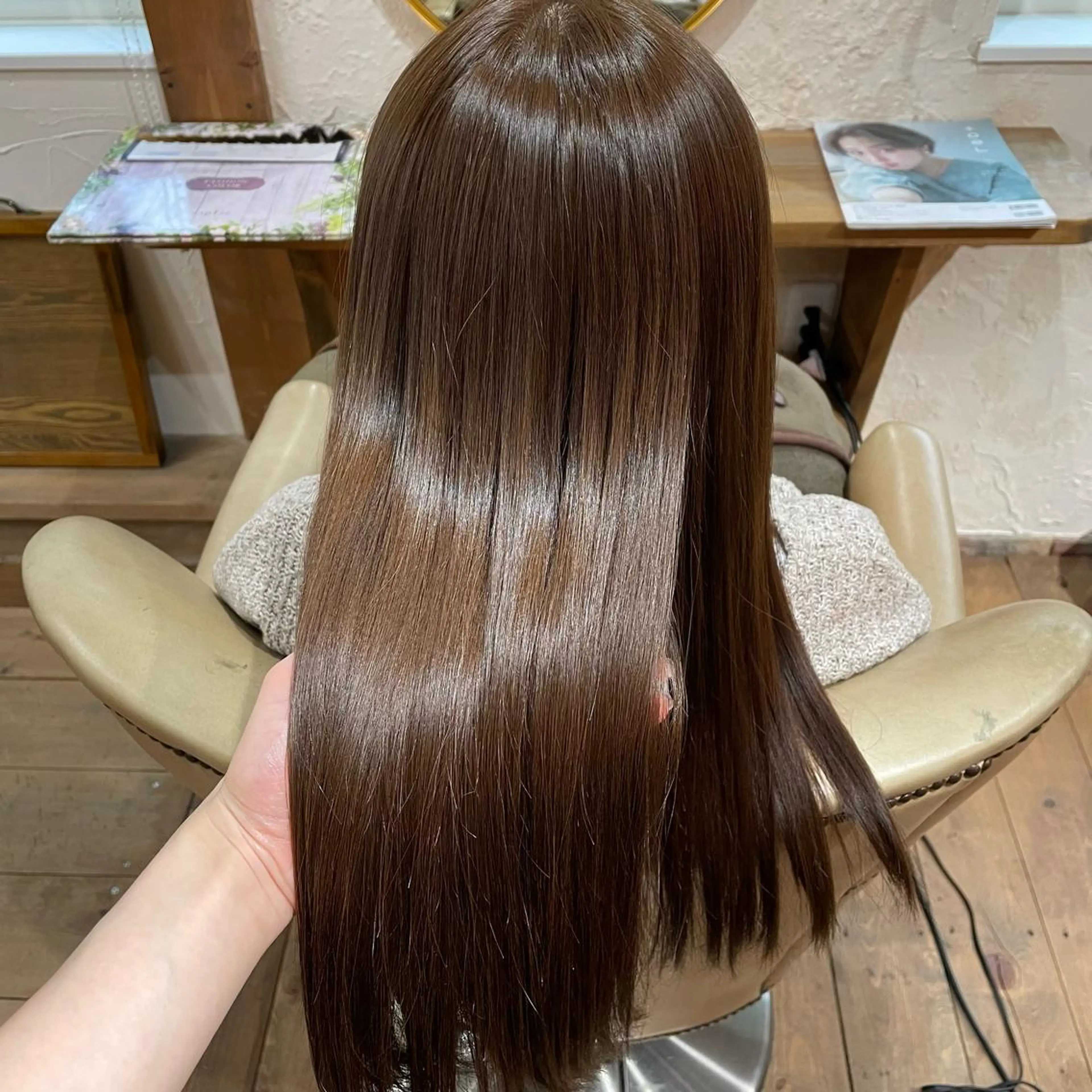 セミロング カラー カット ヘアカラー トリートメント 🌼RIKA🌼レデ ィース専門💖のヘアスタイル