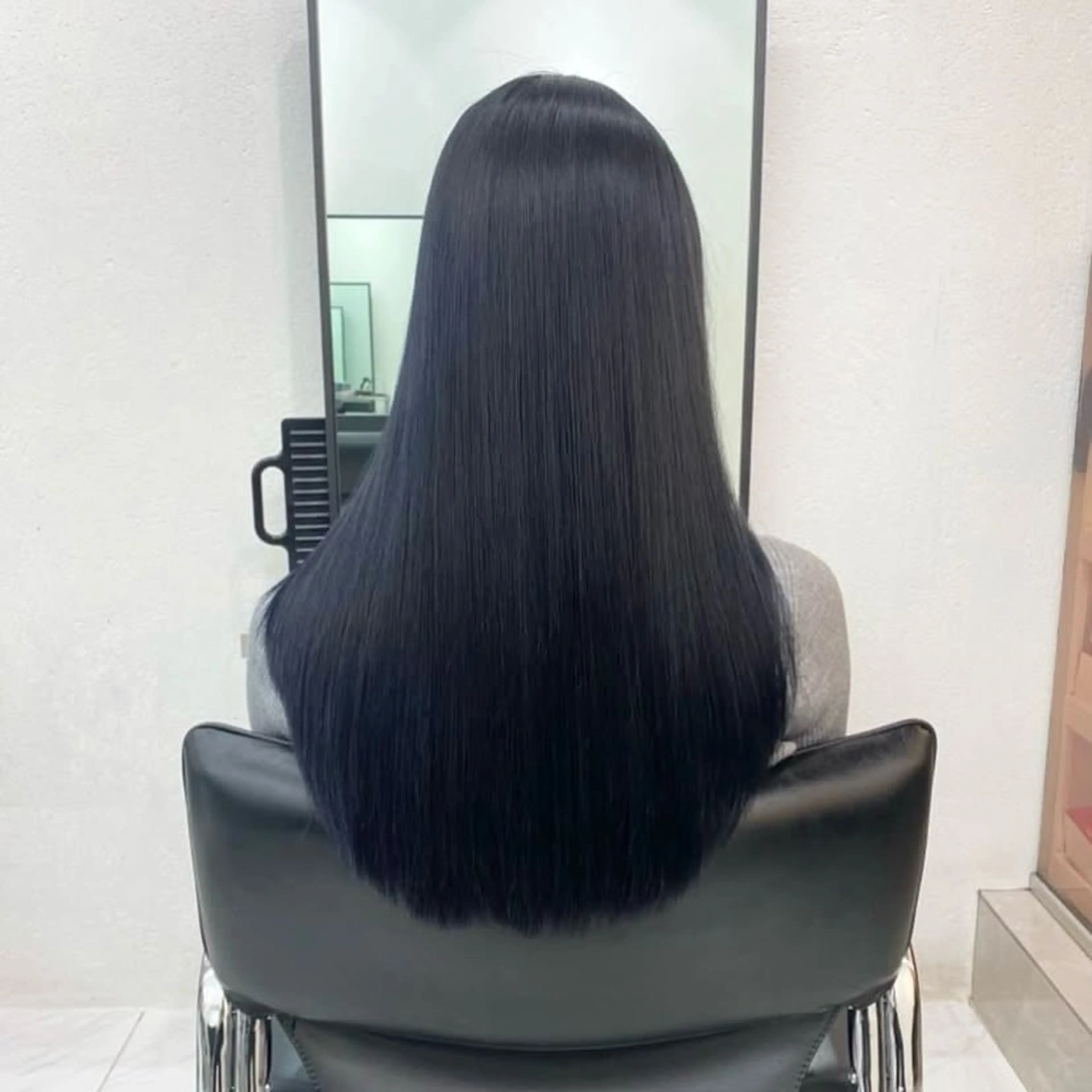 ロング カラー アッシュ ベージュカラー 黒髪 ブルーカラー ブルーブラック カット ヘアカラー トリートメント 透明感/韓国風 🤍moeka🤍のヘアスタイル