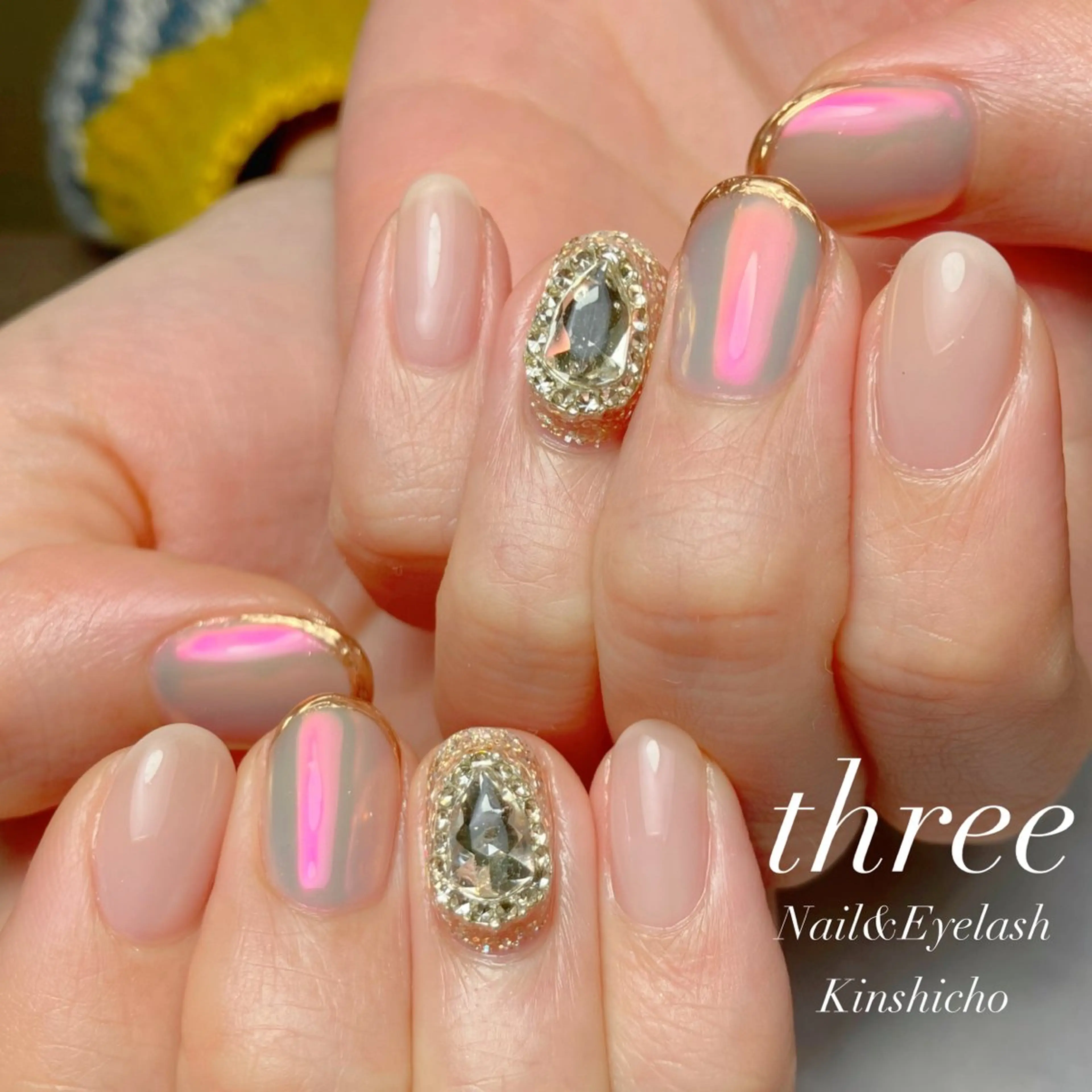 ネイル アートネイル オーロラネイル 韓国ネイル ミラーネイル ハンドネイル three Nail&Eyeのネイルデザイン