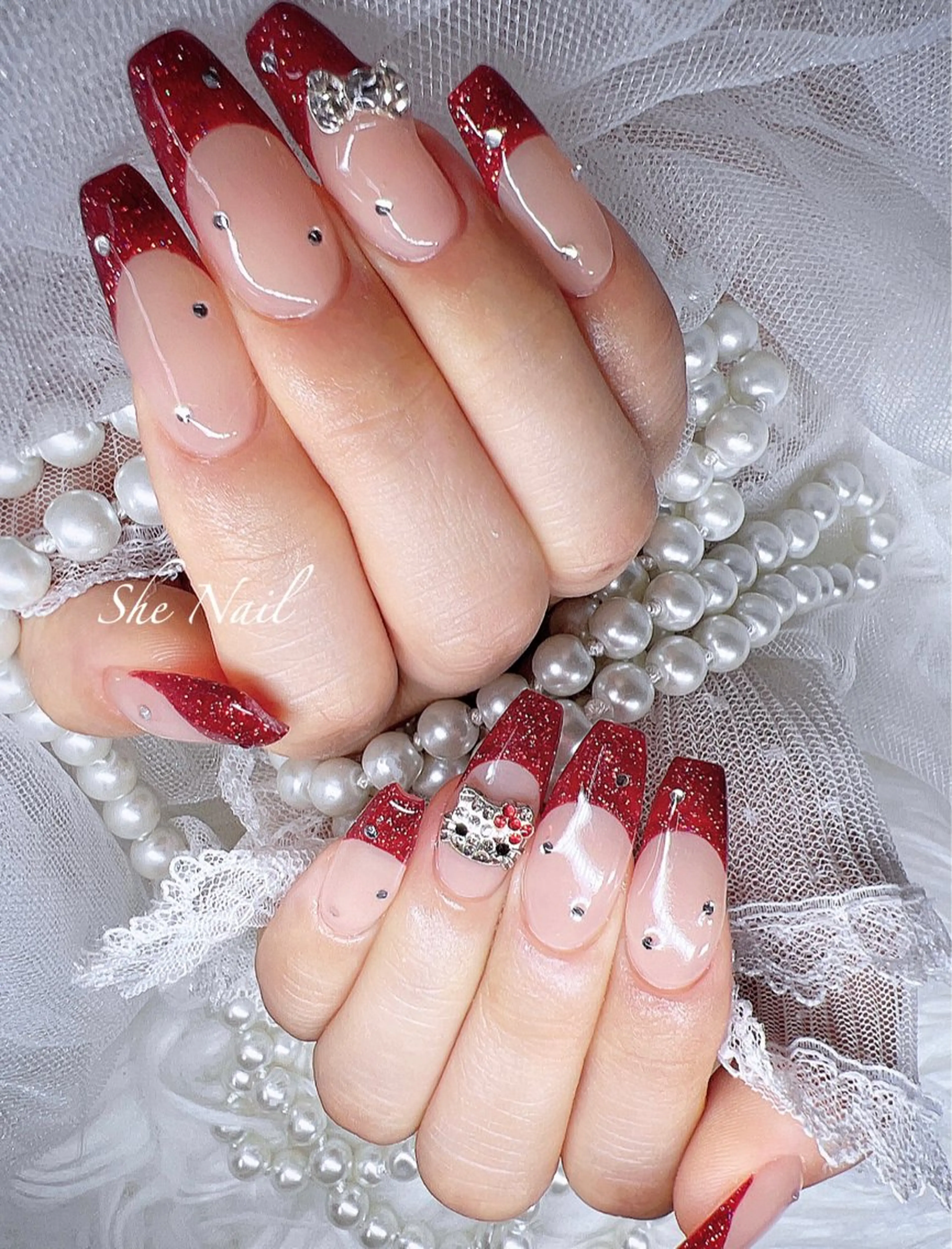 ネイル チークネイル 長さ出し フレンチネイル ガラスフレンチ キラキラネイル ハンドネイル She   Nail所属・ISA_ BELLAのネイルデザイン