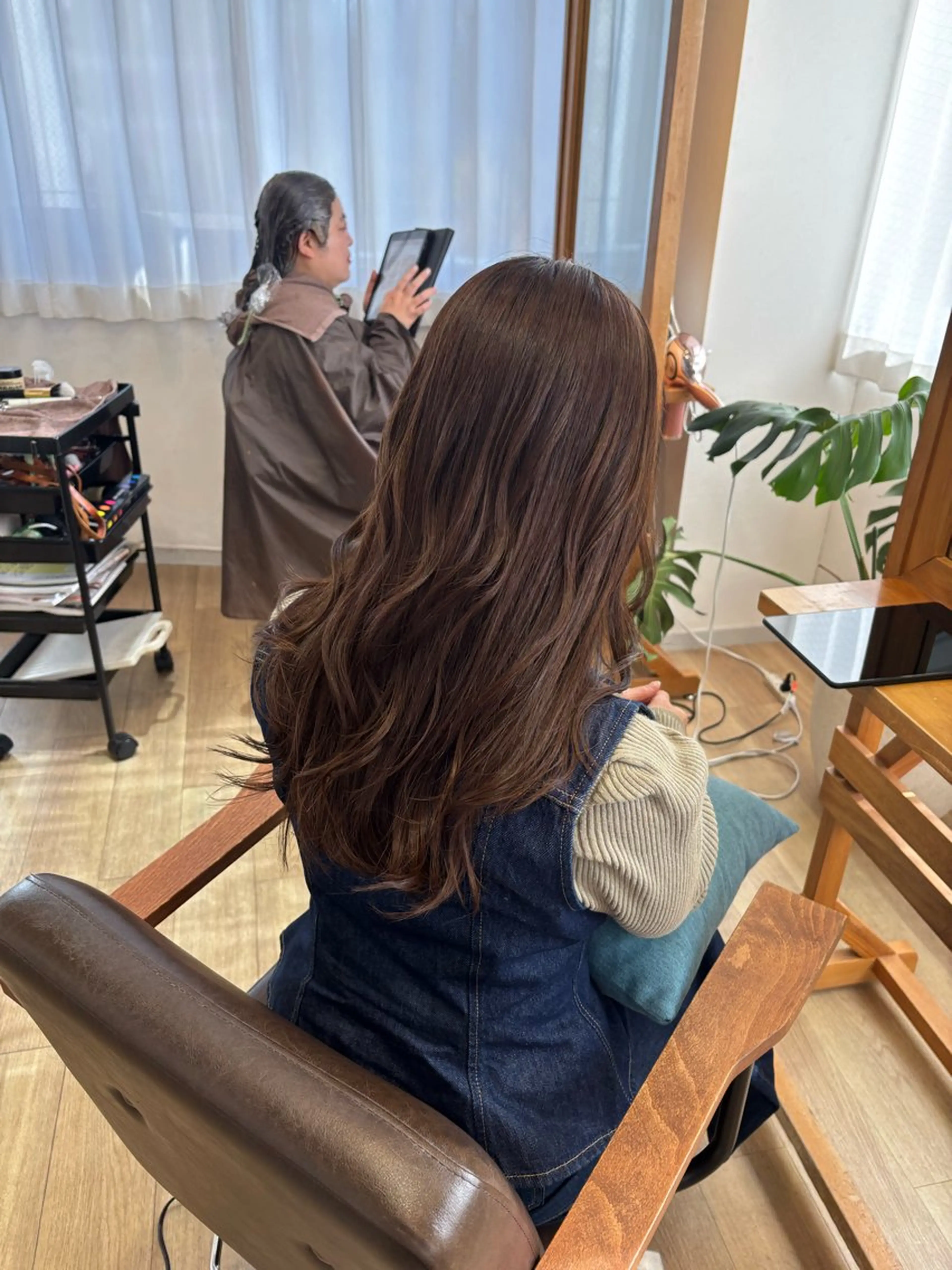 ロング カラー ベージュカラー 透明感カラー オリーブベージュ カット ヘアカラー トリートメント RINNO🌷艶髪/ 艶カラーのヘアスタイル