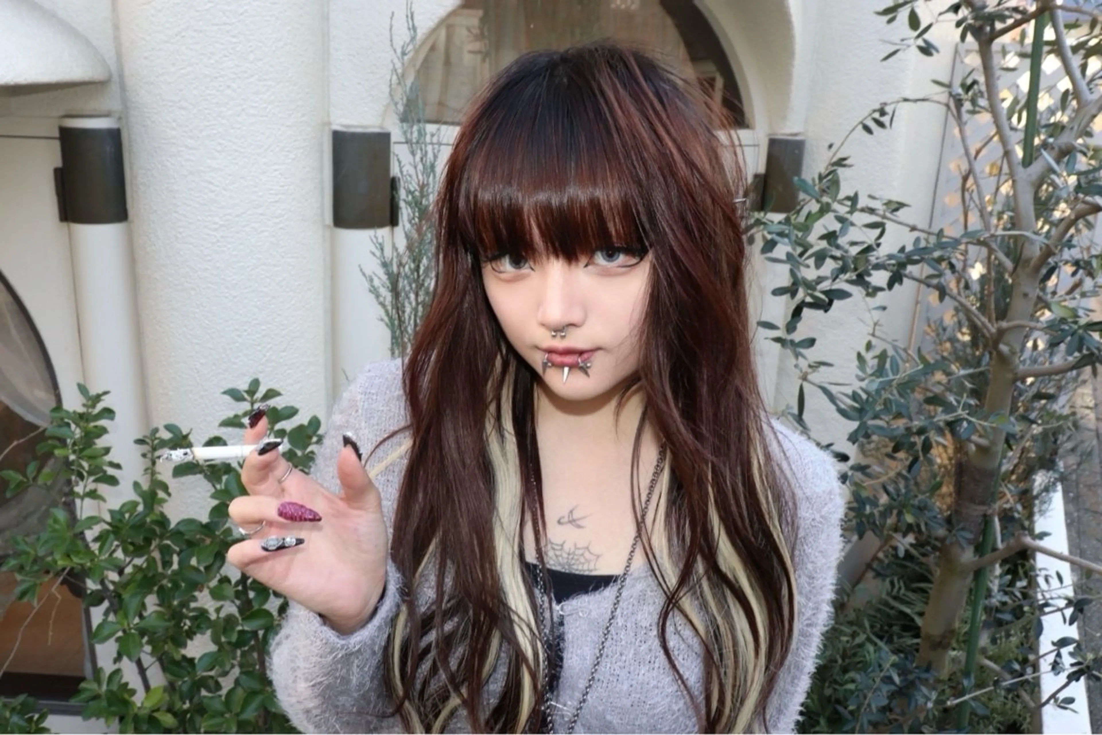 セミロング SHIN レイヤーカットのヘアスタイル