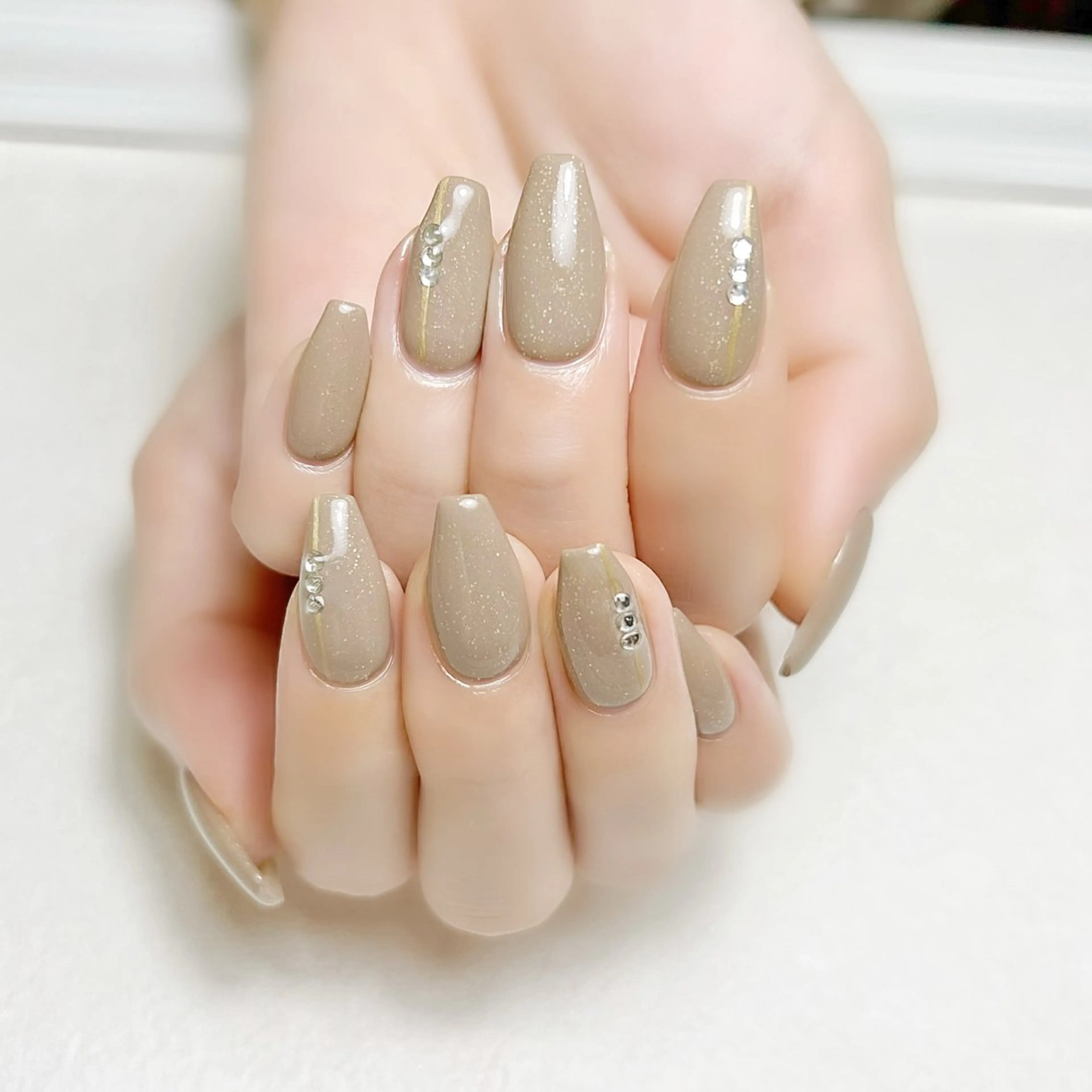 ネイル アートネイル ブラウン ラメ(グリッター) オフィスネイル ワンカラーネイル rouse nail RISATOのネイルデザイン