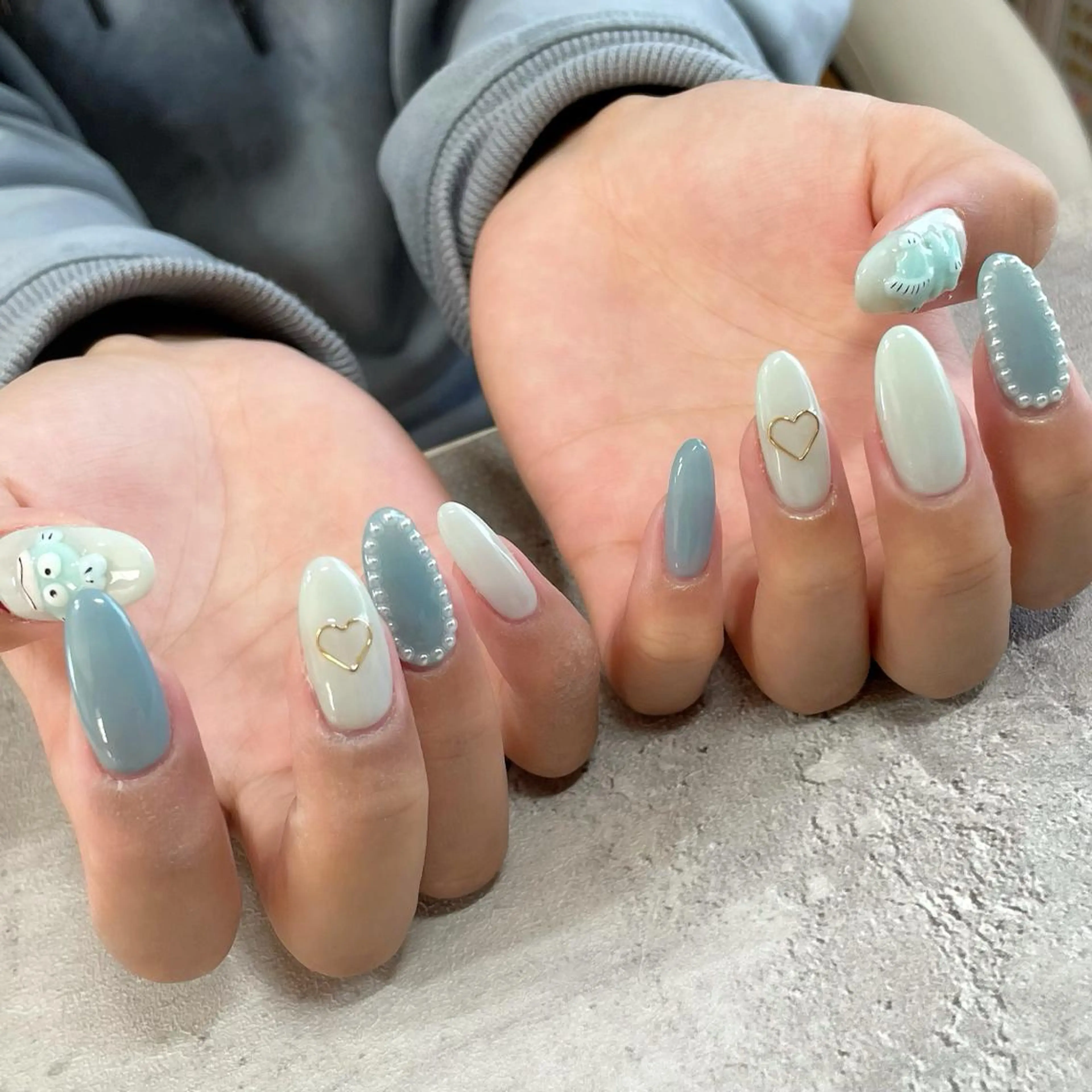 ネイル 東 千夏のネイルデザイン