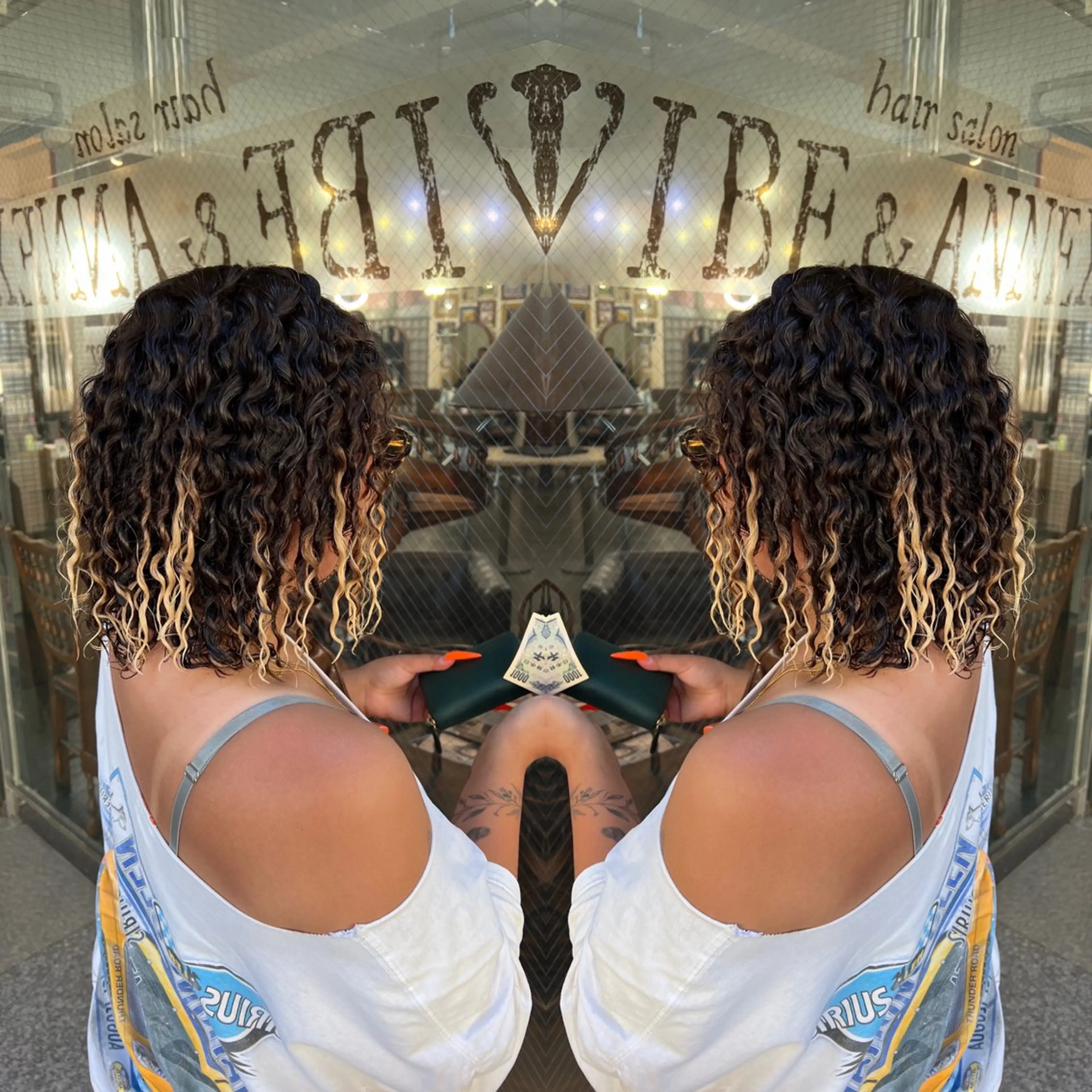 ミディアム パーマ レイヤー/ボブ/ ミニボブ/AOIのヘアスタイル