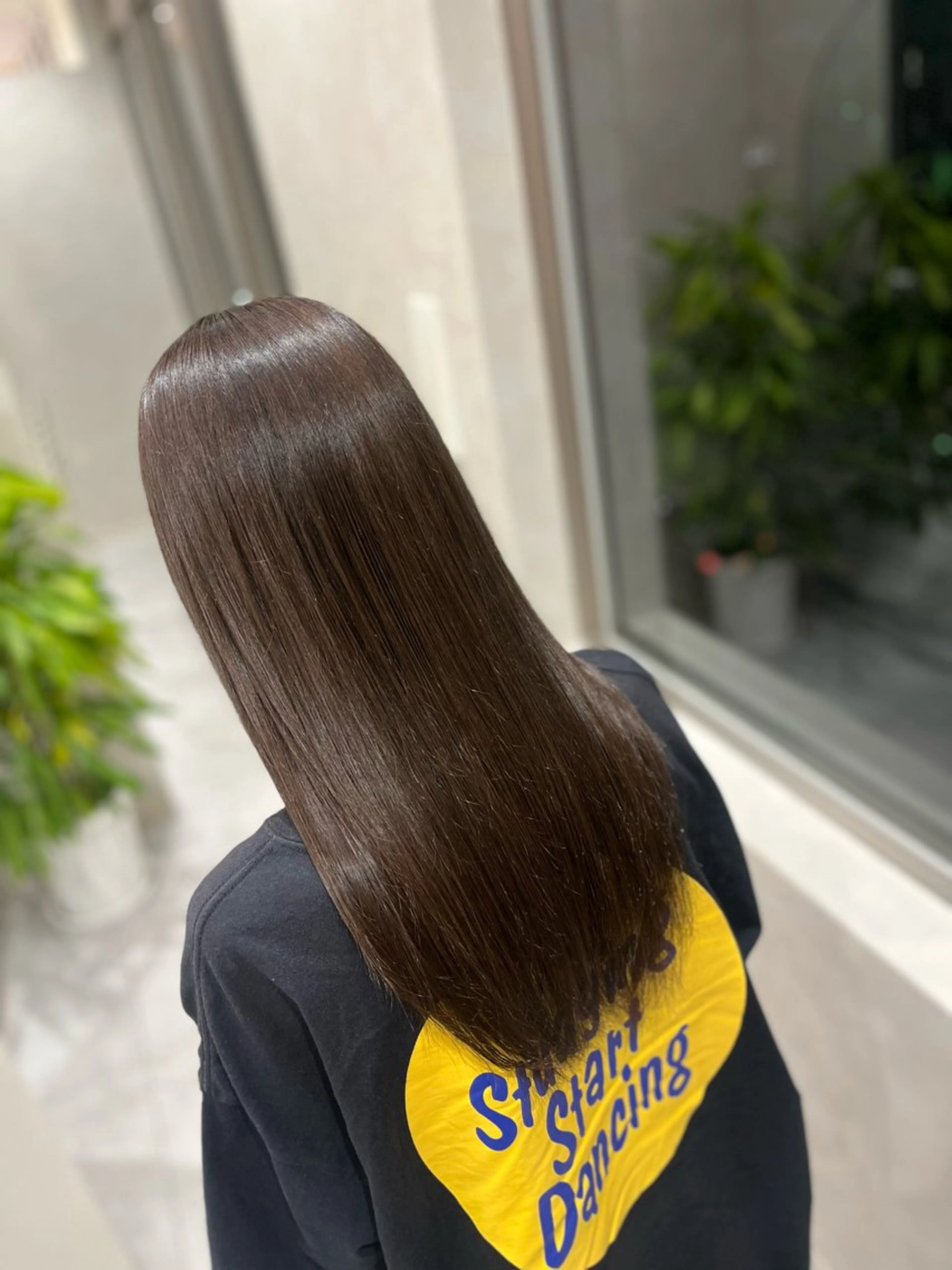 【ミニモ限定15%OFF】カット＋超音波アイロン付・シナジー4STEPトリートメント（土日祝＋￥５００）の写真