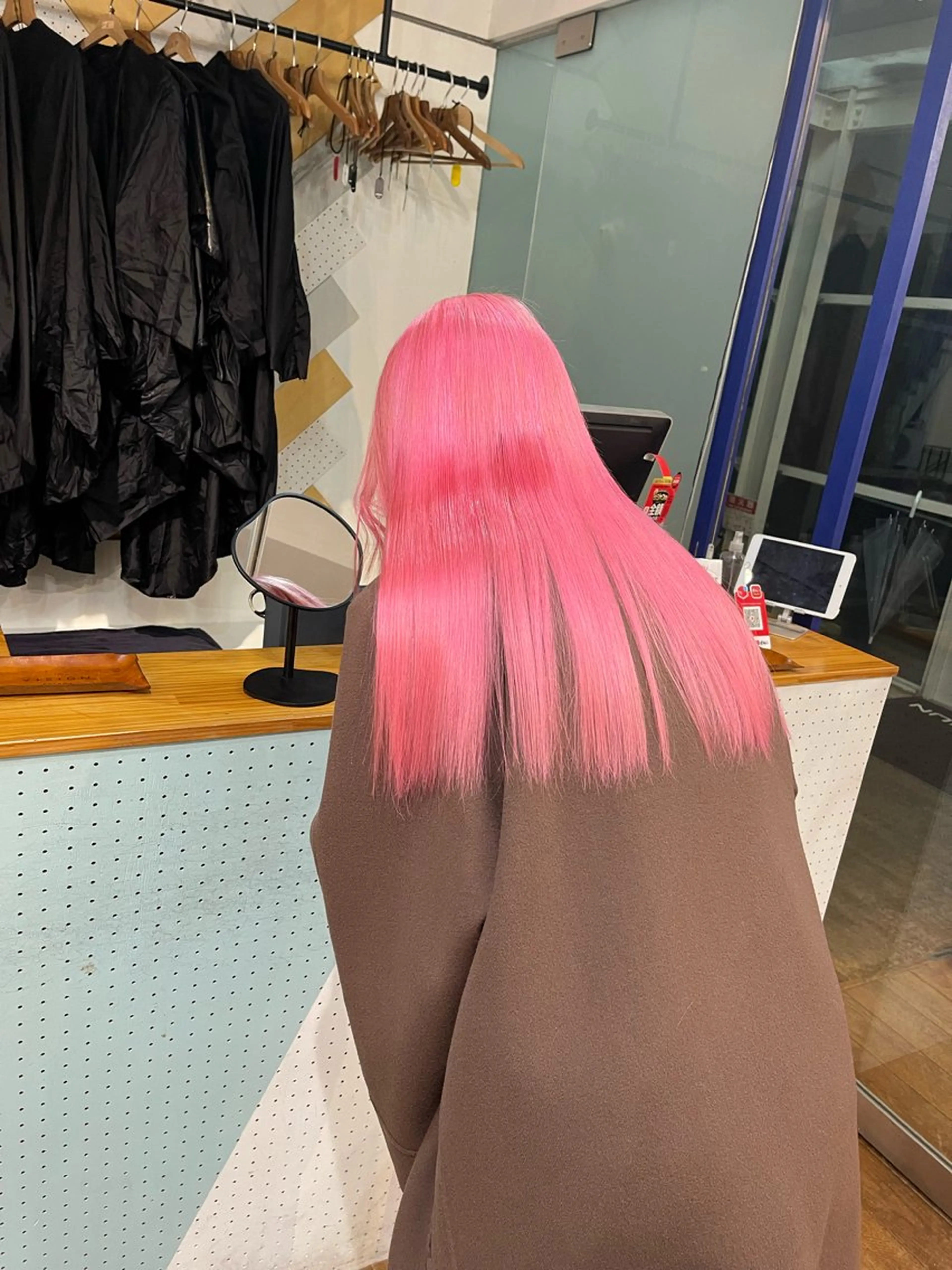 カラー ブリーチ ピンクカラー ヘアカラー ボブ/レイヤー /河内温太のヘアスタイル