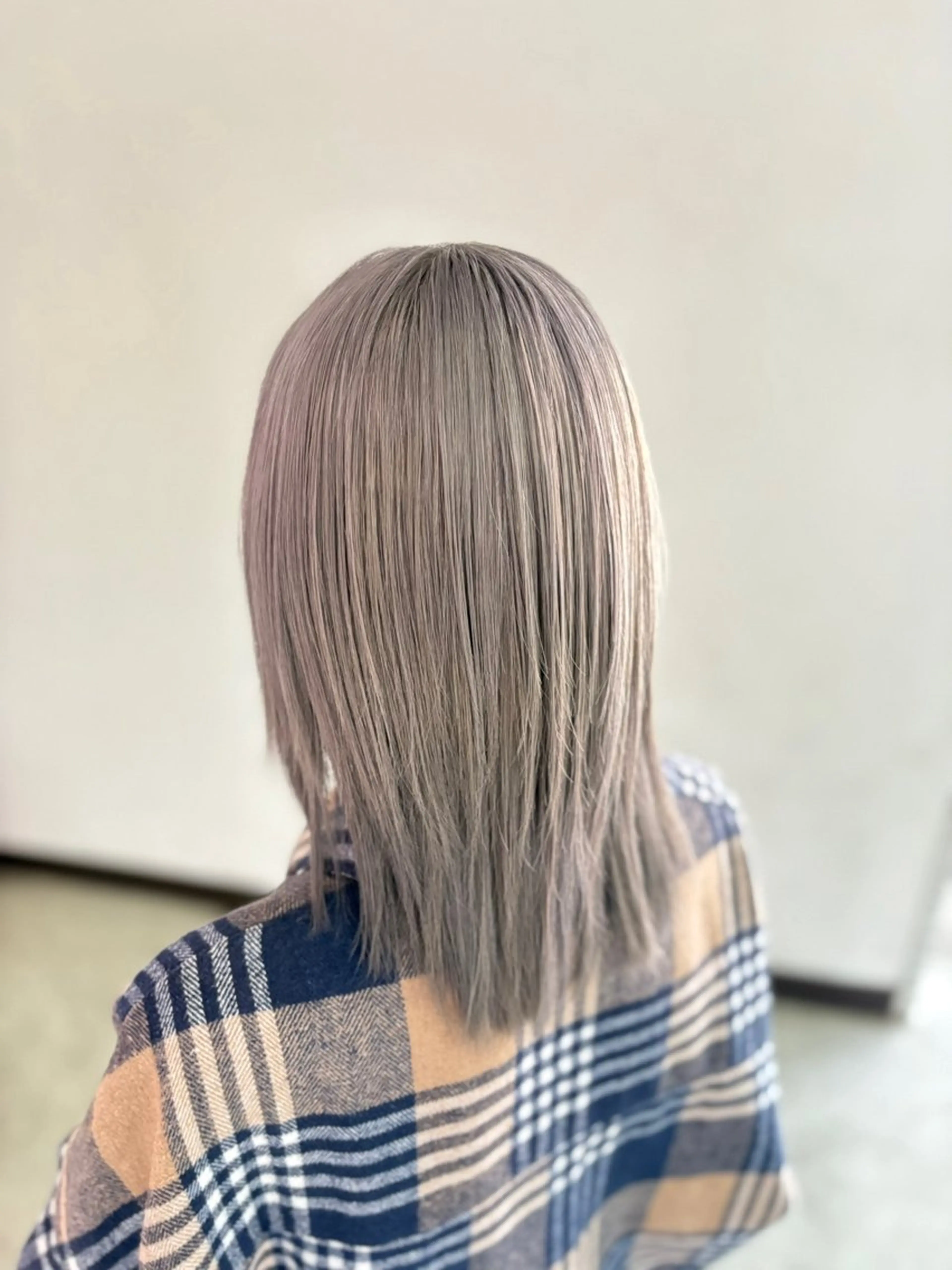 ミディアム ヘアカラー Charm久留米所属・冨吉 咲笑のヘアスタイル