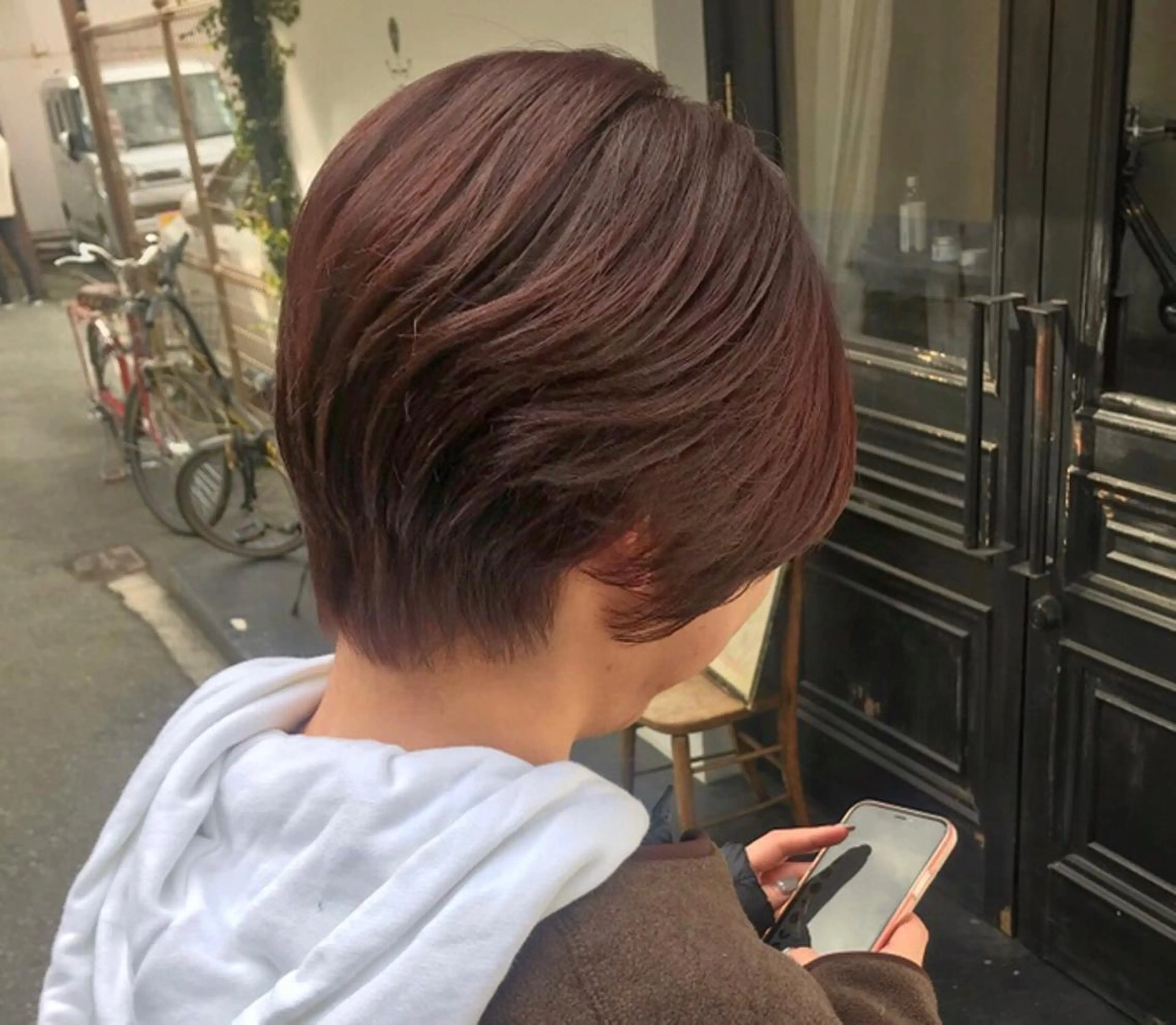ショート カラー tonari 梅田、中崎町のヘアスタイル