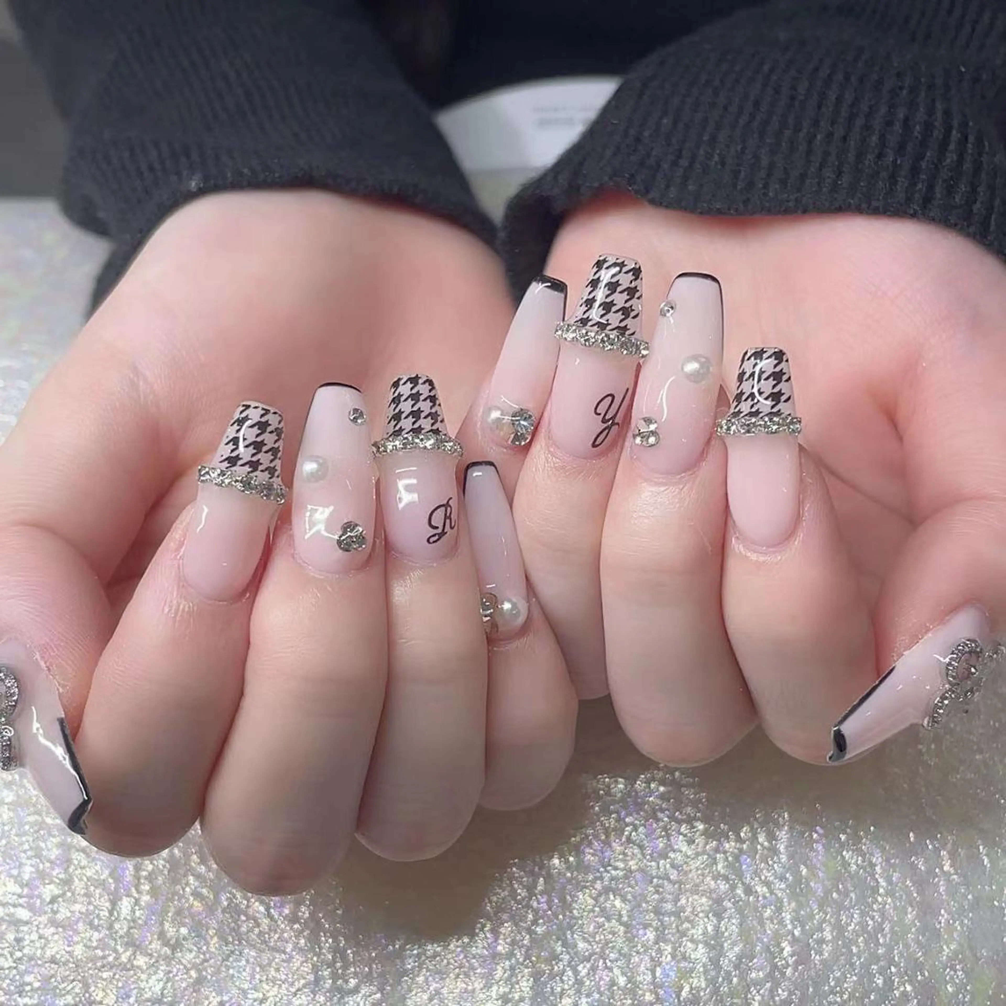 ネイル ハンドネイル Queens マオのネイルデザイン