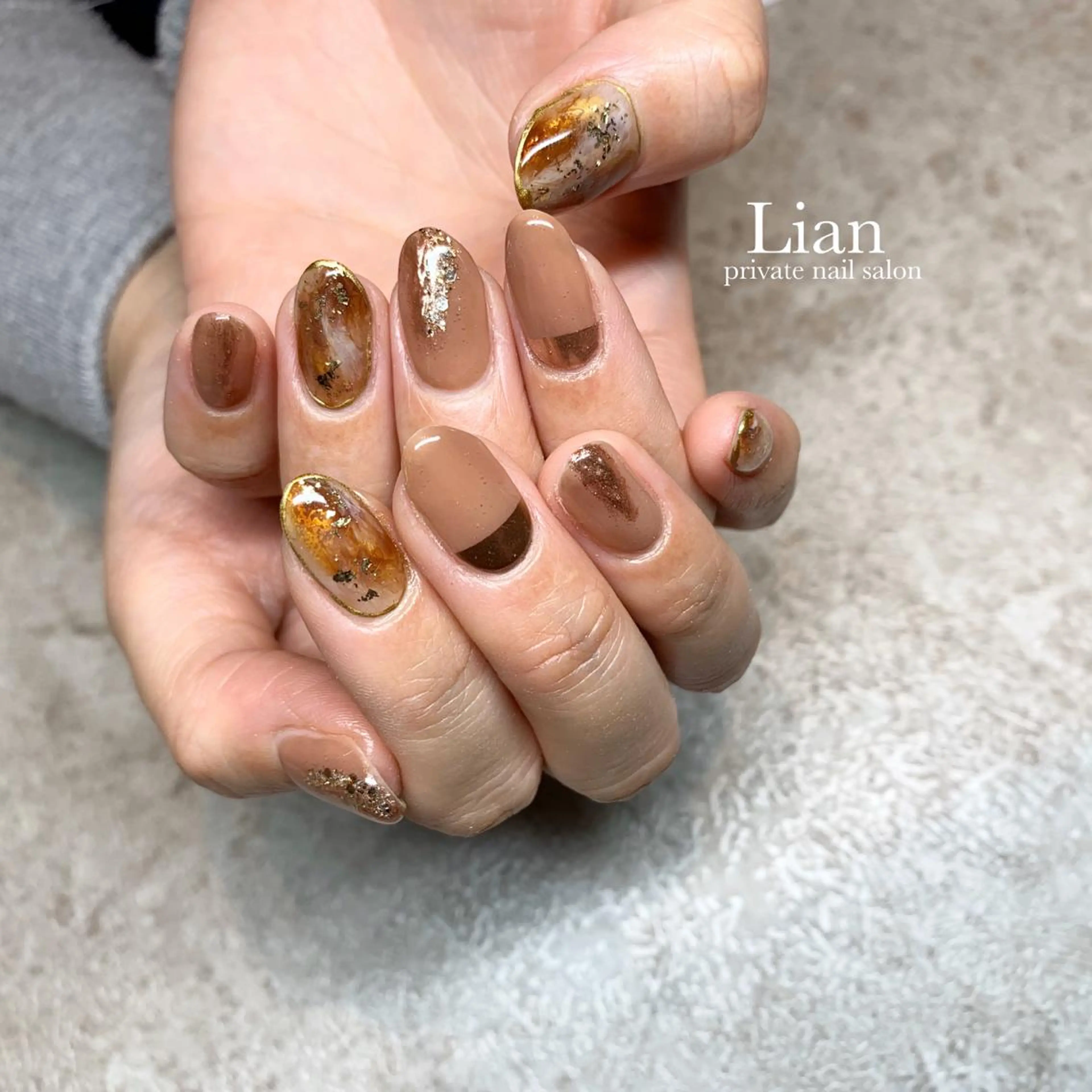 ネイル ブラウン ミラーネイル ニュアンスネイル nailsalon Lenoaのネイルデザイン
