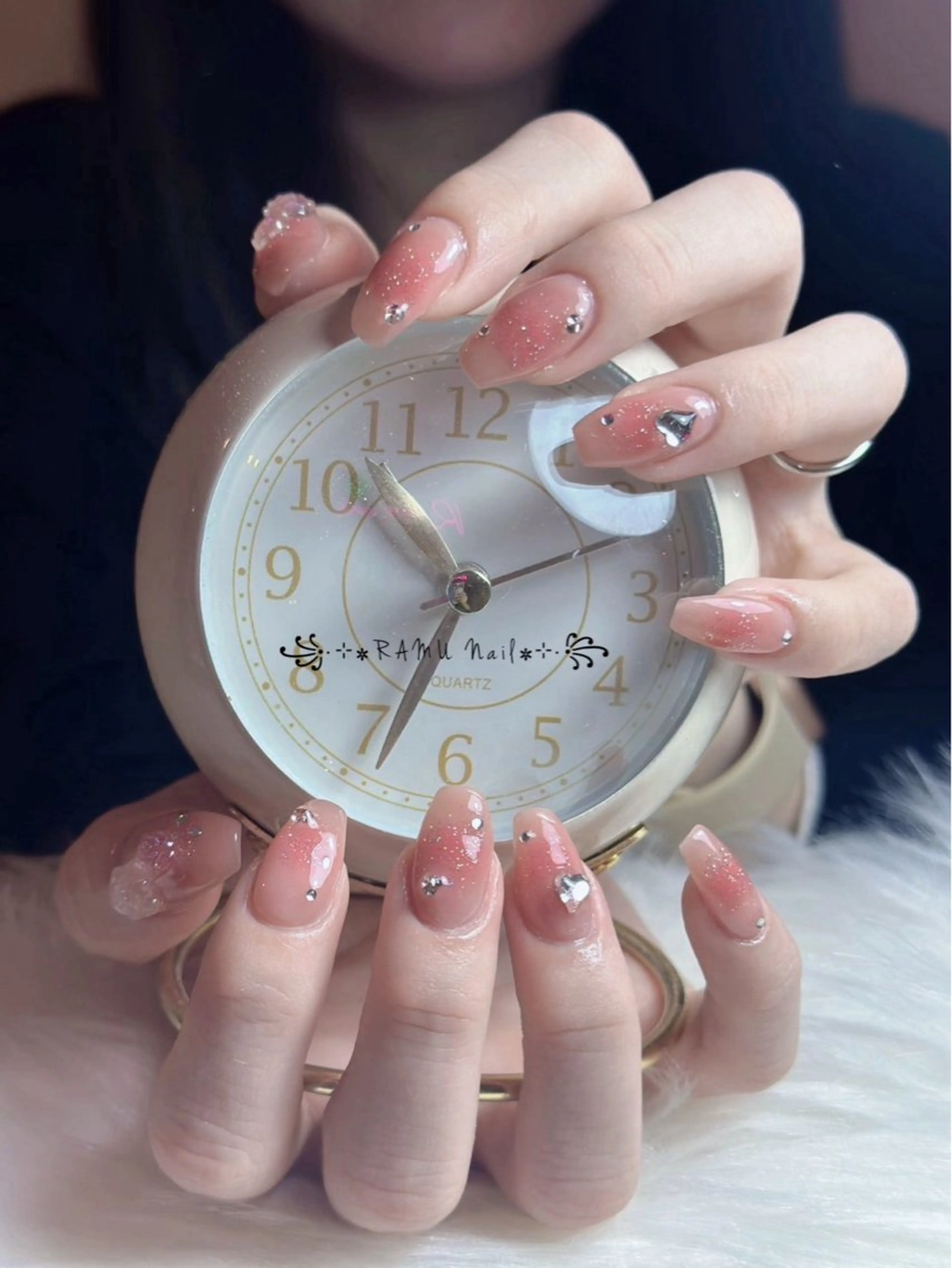 ネイル キラキラネイル マグネットネイル ミラーネイル ピンク 春ネイル ハンドネイル RAMU Nail 恵比寿店のネイルデザイン