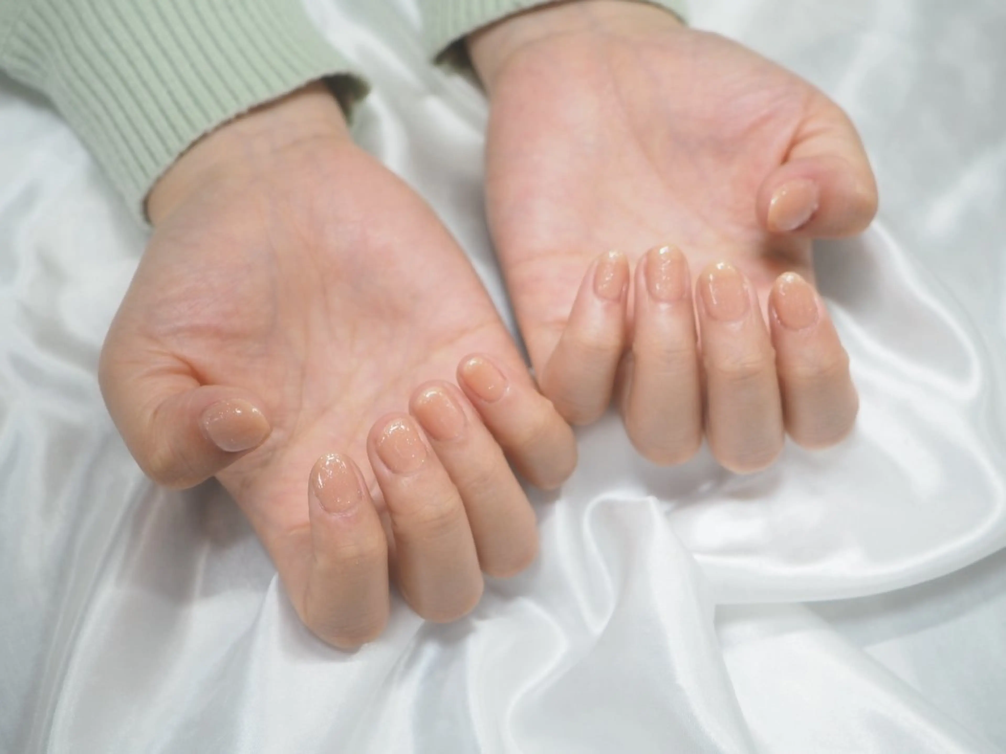 ショート ハンドネイル 中道 彩花のネイルデザイン