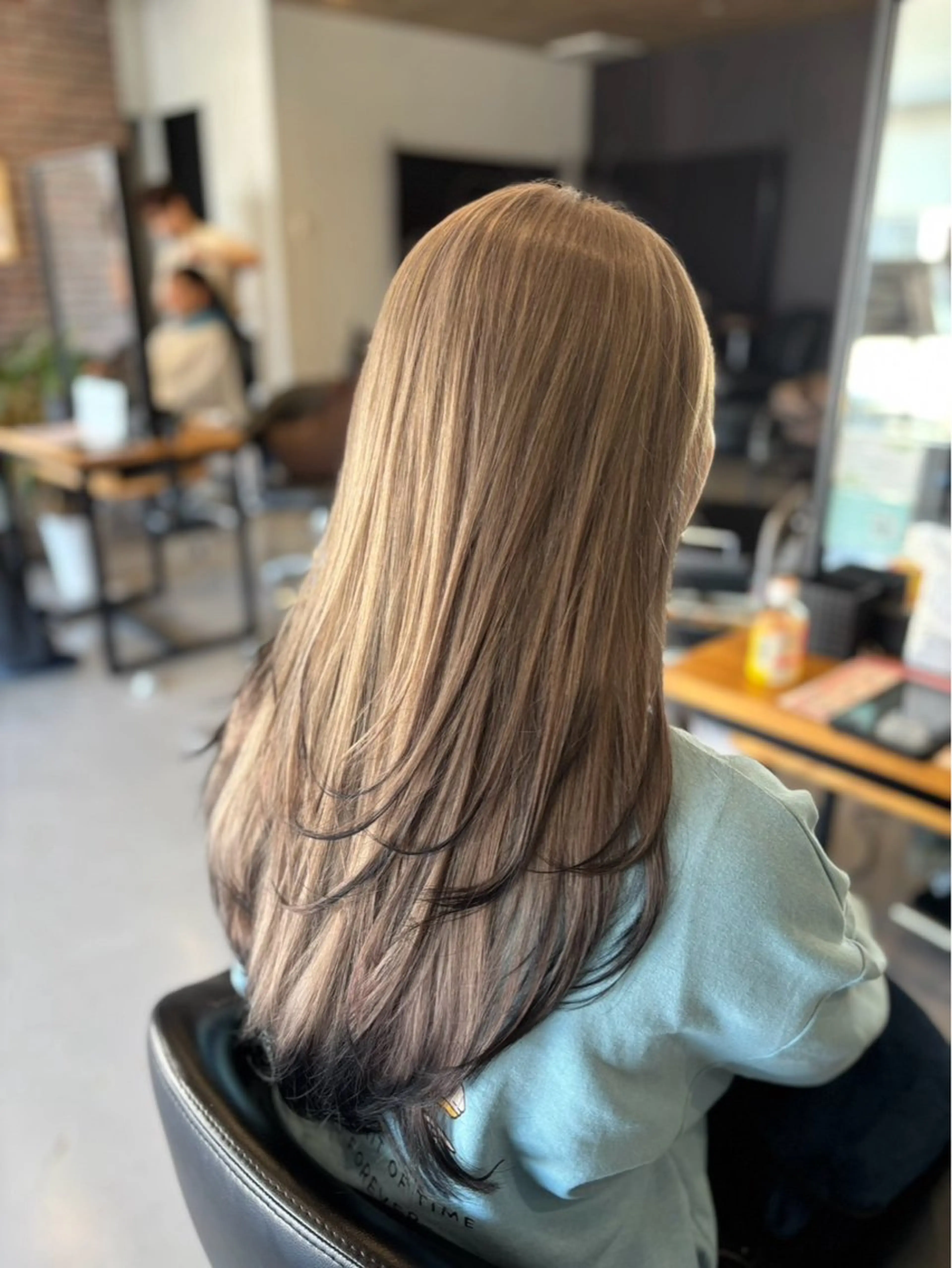 ロング レイヤーカット 🥀高評価多数/三澤 歩夢のヘアスタイル