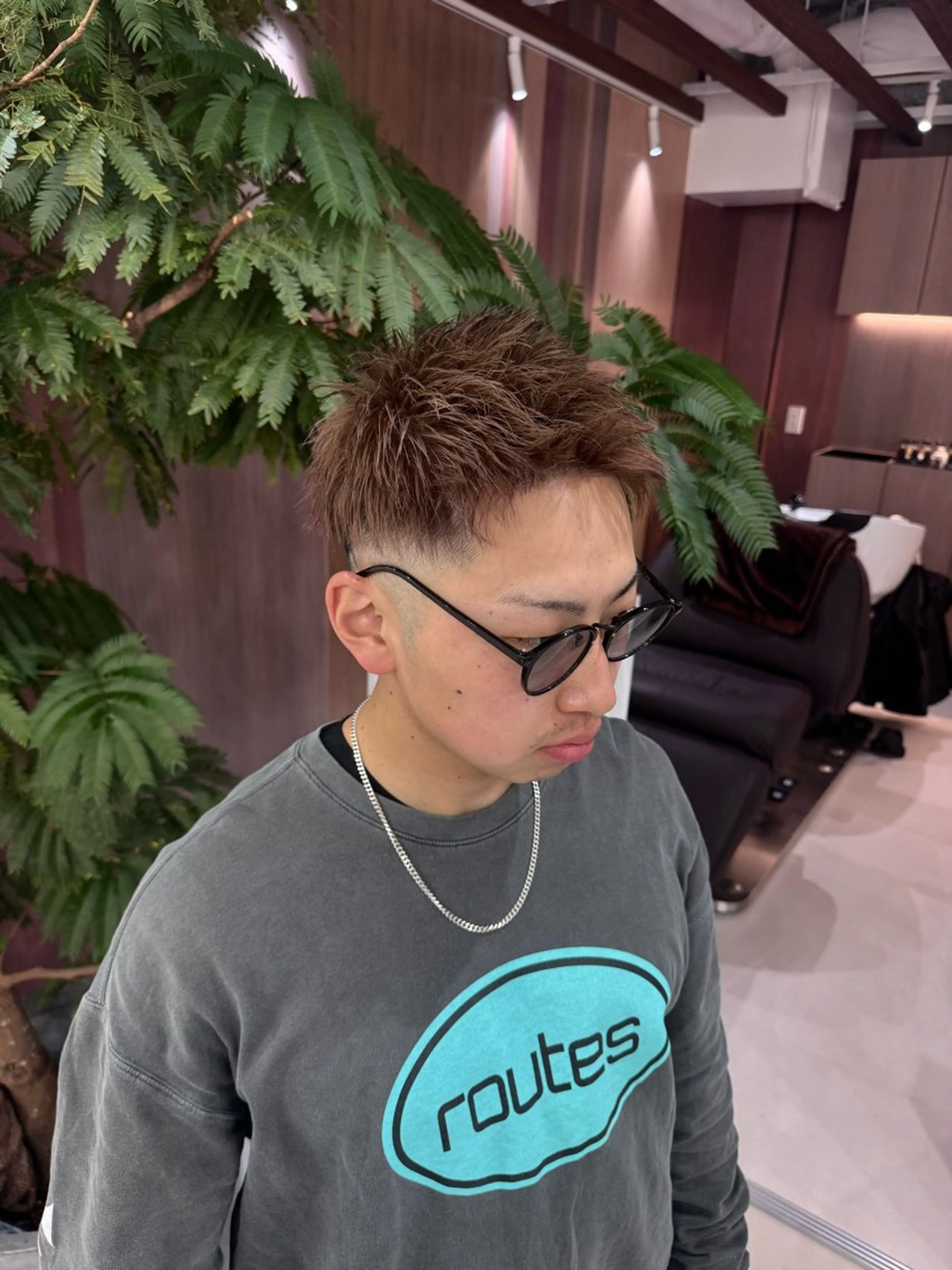 ショート カラー メンズ R/🤎 パーマ＆ブリーチ🔥のヘアスタイル