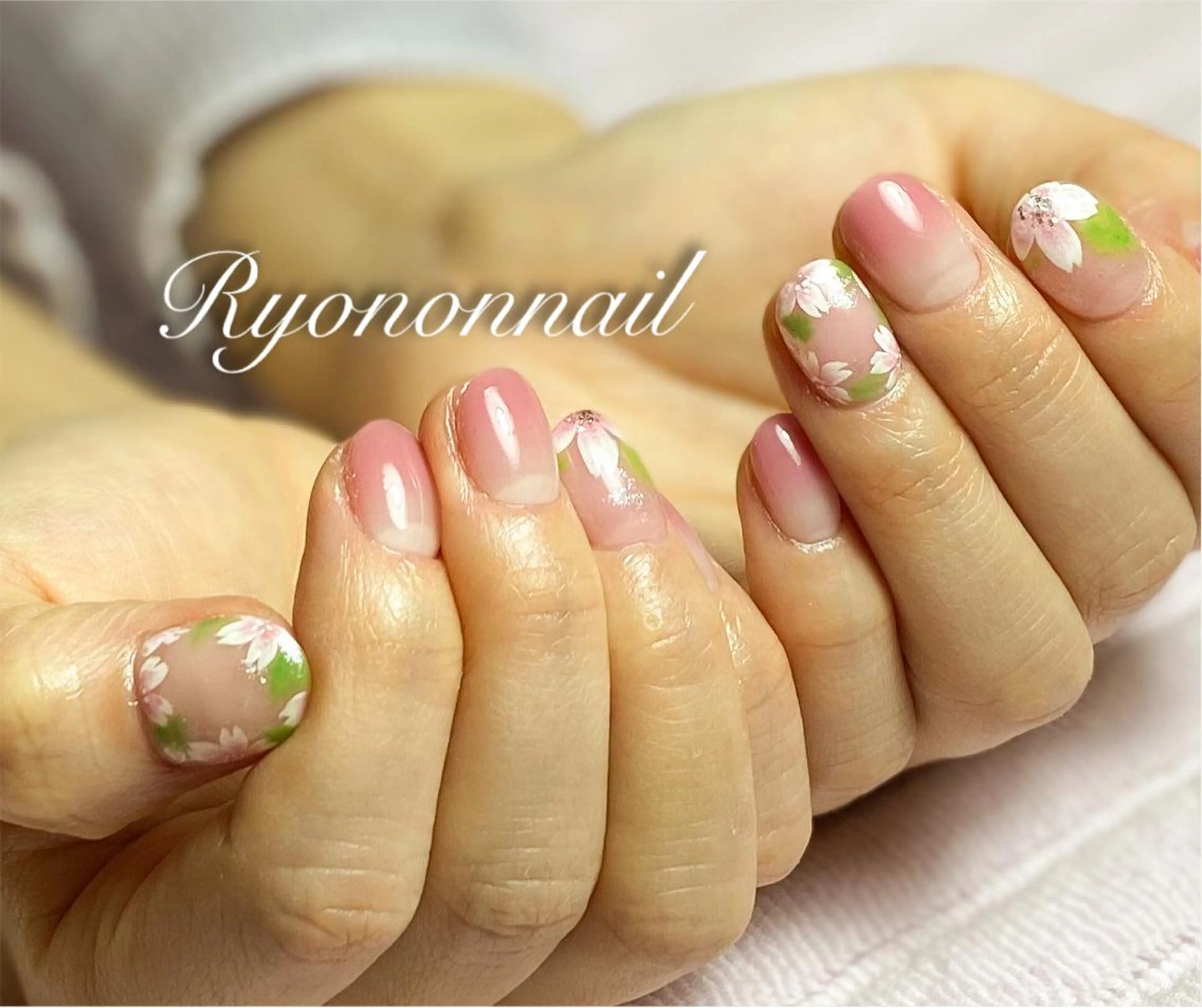 ネイル Ryononnail(リョノンネイル)所属・Ryononnail 上谷典子のネイルデザイン