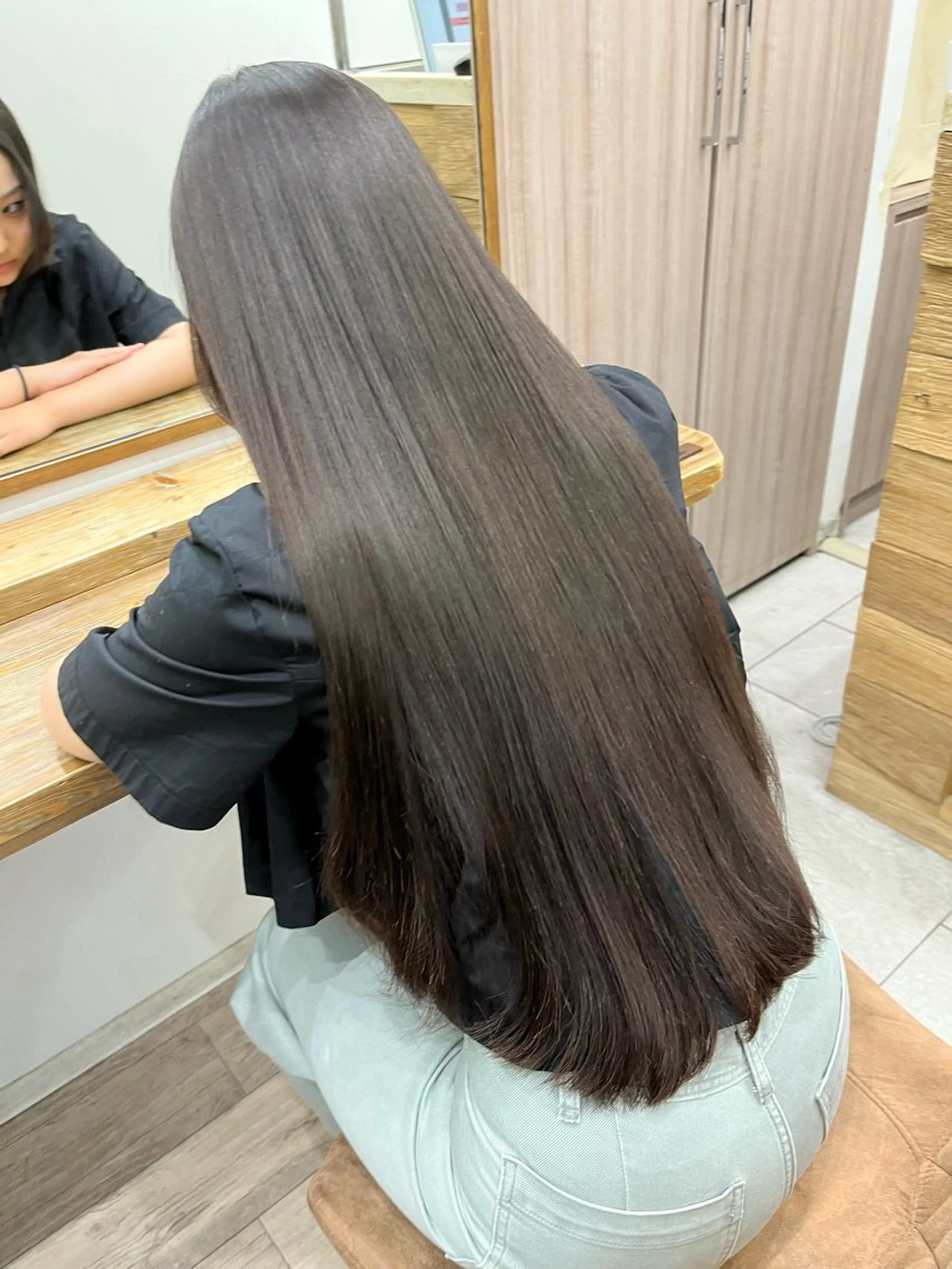 ロング 尾形 日和のヘアスタイル