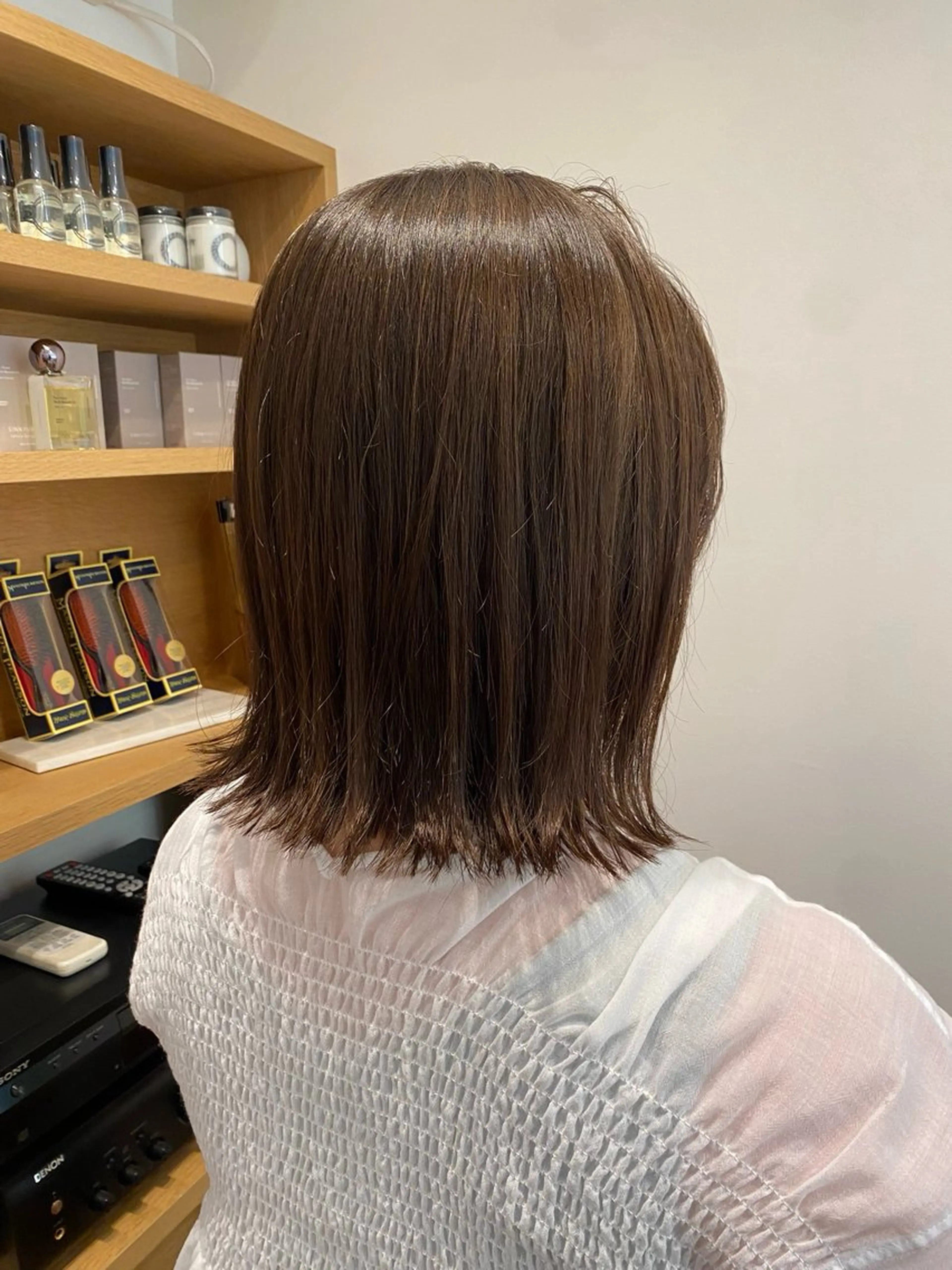 ミディアム 外ハネヘア 伊藤 優花のヘアスタイル