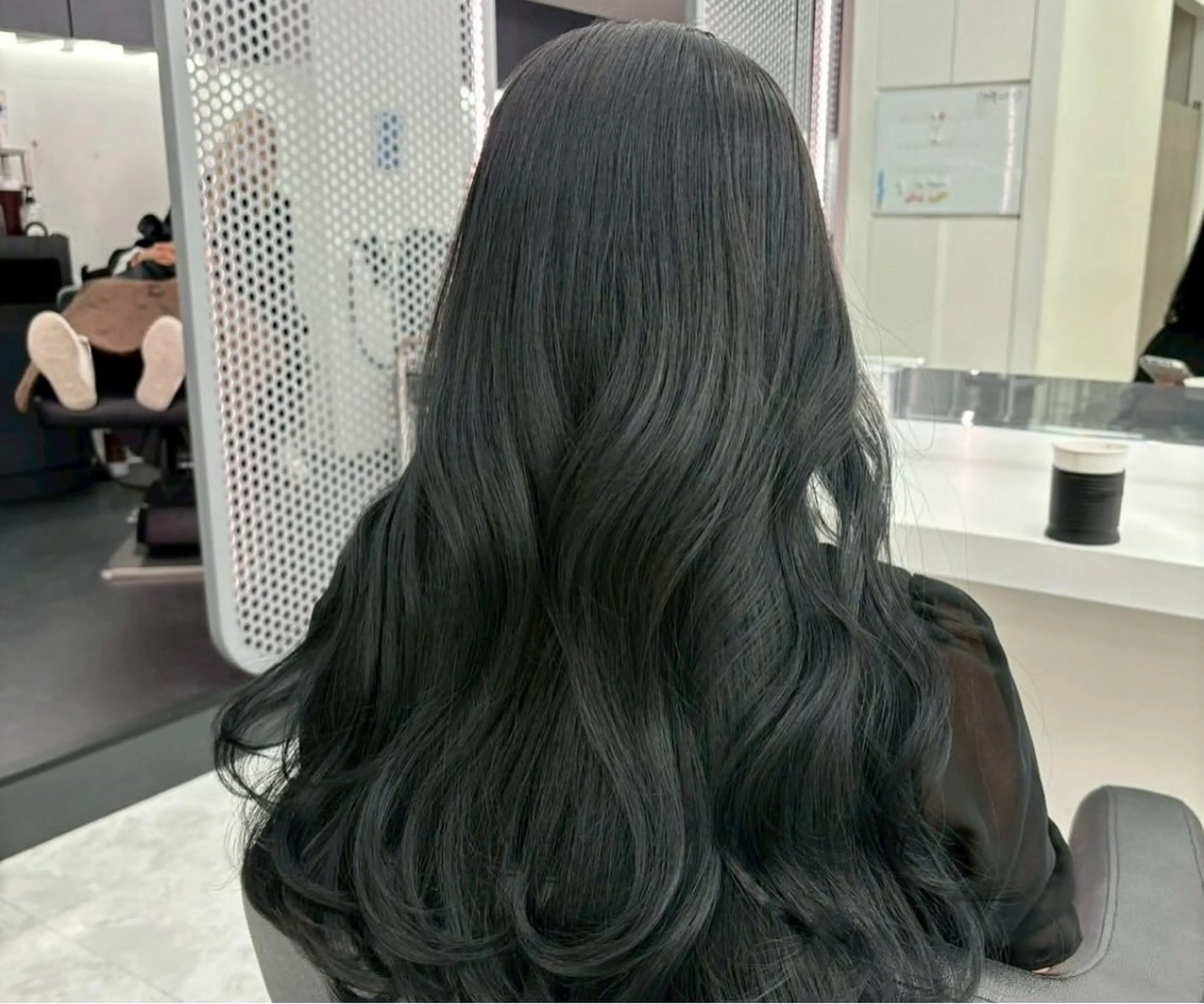 ロング ブリーチなし🫧韓国 🫧HANA🫧のヘアスタイル