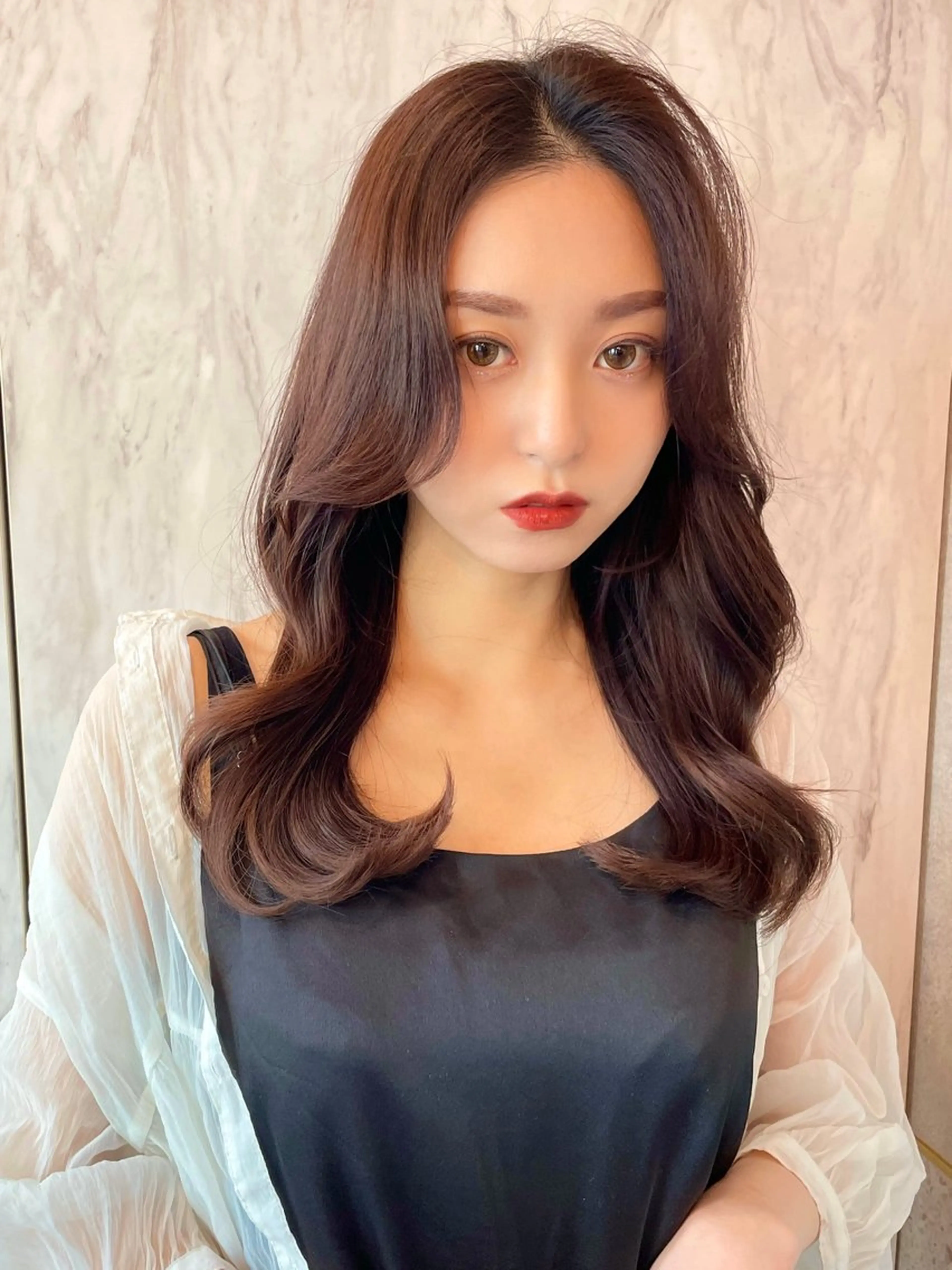 セミロング カラー ブリーチ 透明感カラー ダブルカラー ブリーチなしカラー 韓国風ヘア カット ヘアカラー 韓国ヘア🤍顔周り/ 髪質改善✨/林遼一郎のヘアスタイル