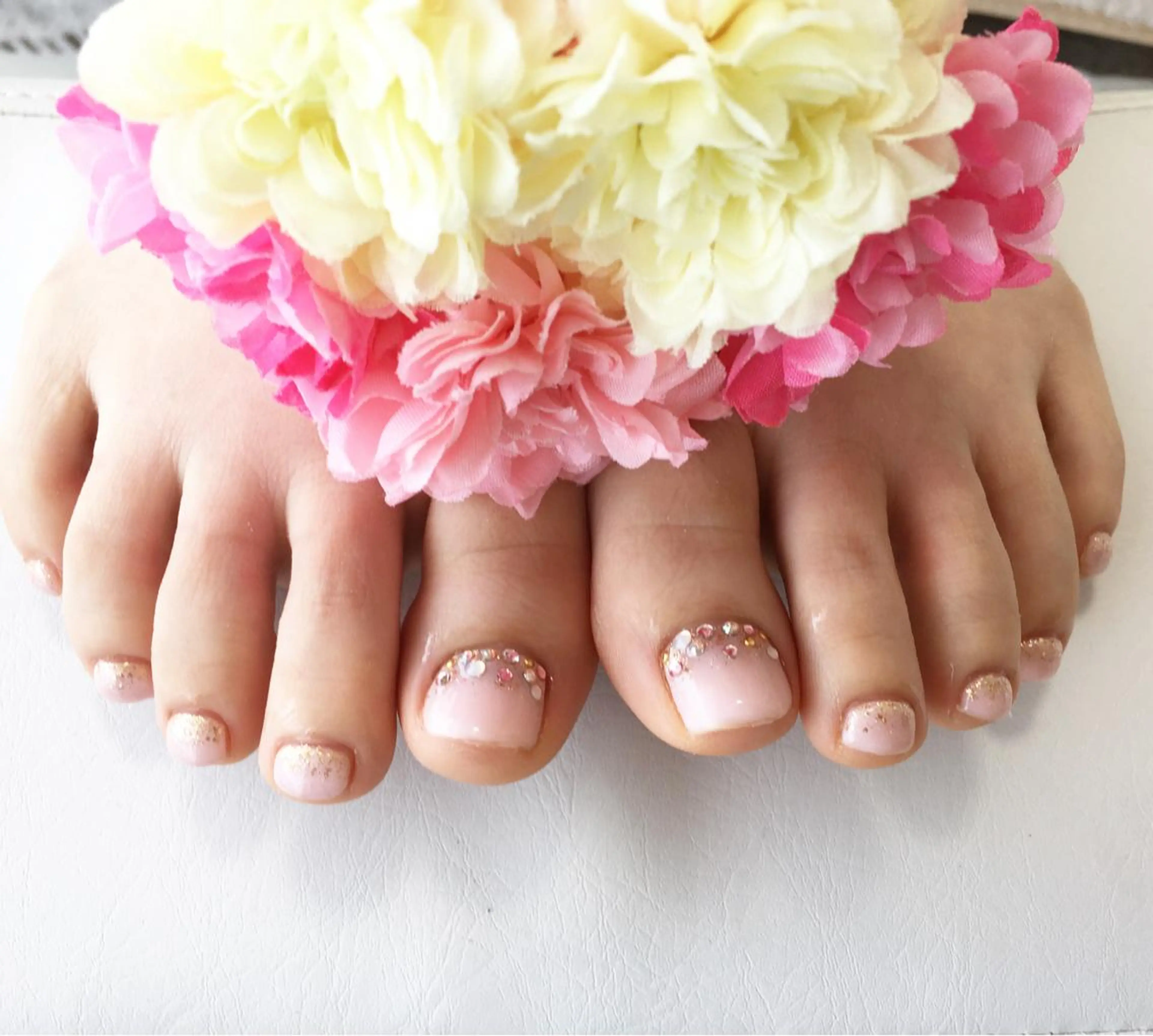 ネイル クリアネイル キラキラネイル ラメ(グリッター) ピンク Petit Fleur所属・青柳 亜梨奈のマツエク・マツパデザイン