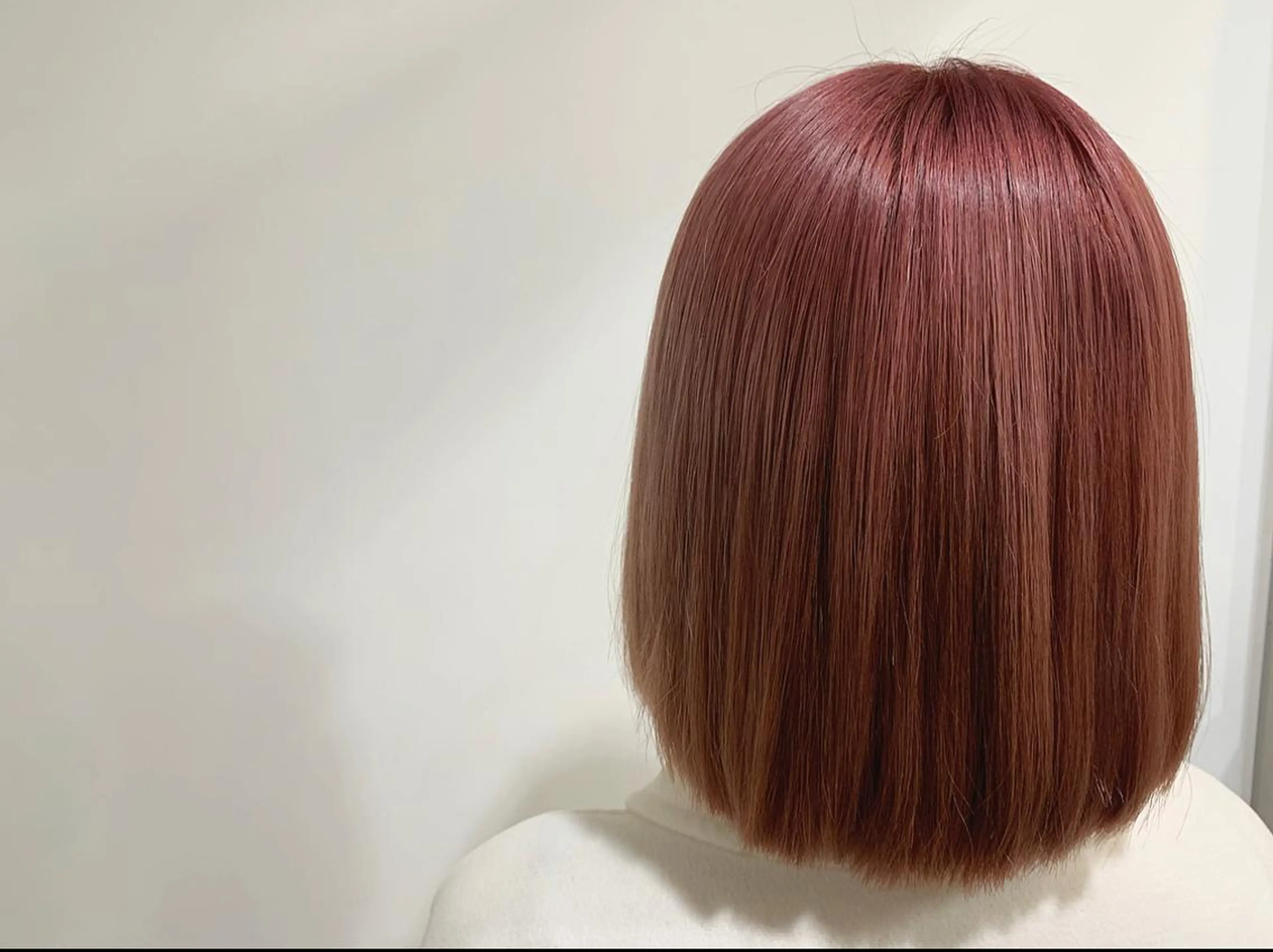 ミディアム カラー ブリーチ ピンクカラー ヘアカラー あべ ゆうかのヘアスタイル