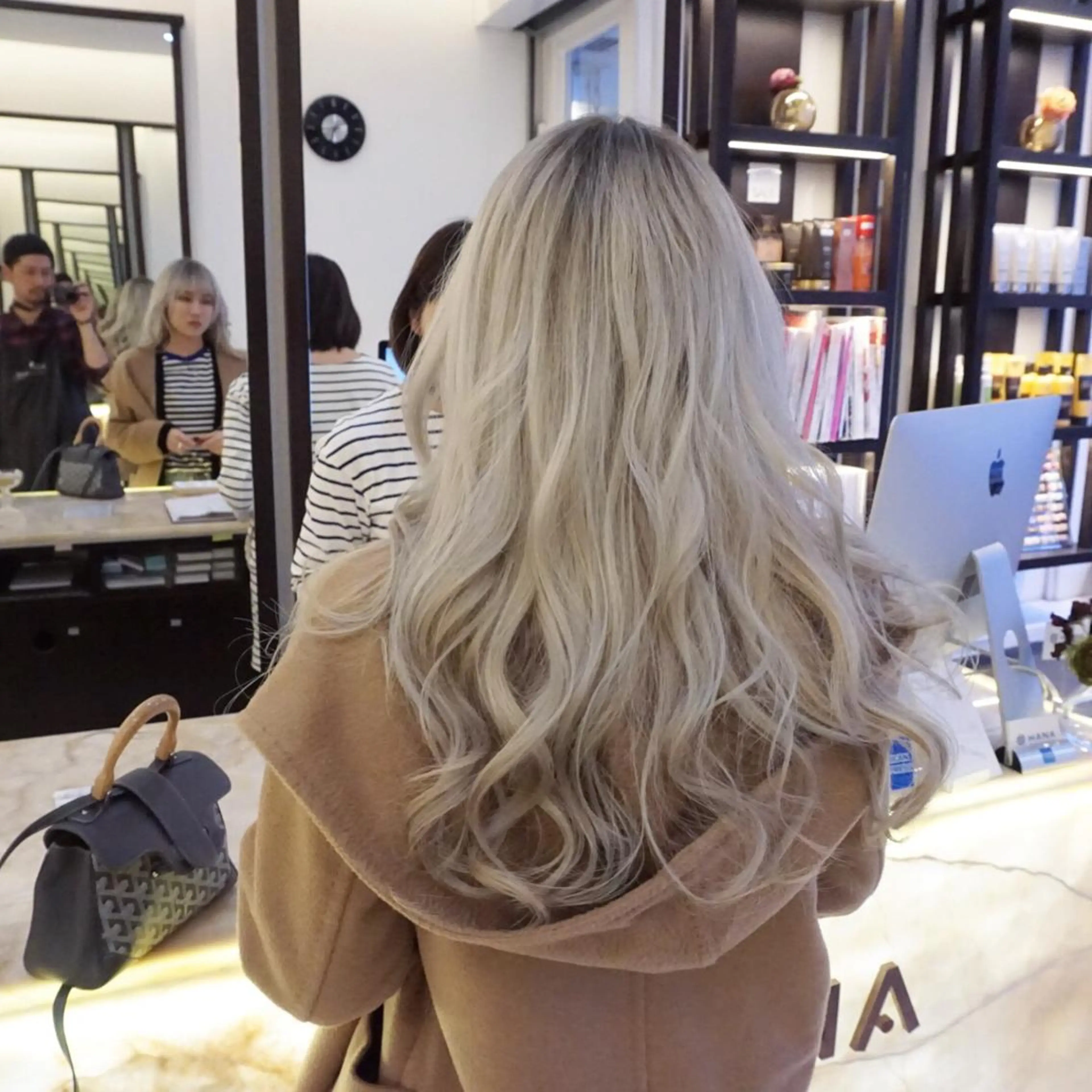 ロング カラー TOPSTYLIST 🇬🇧JIMMYのヘアスタイル