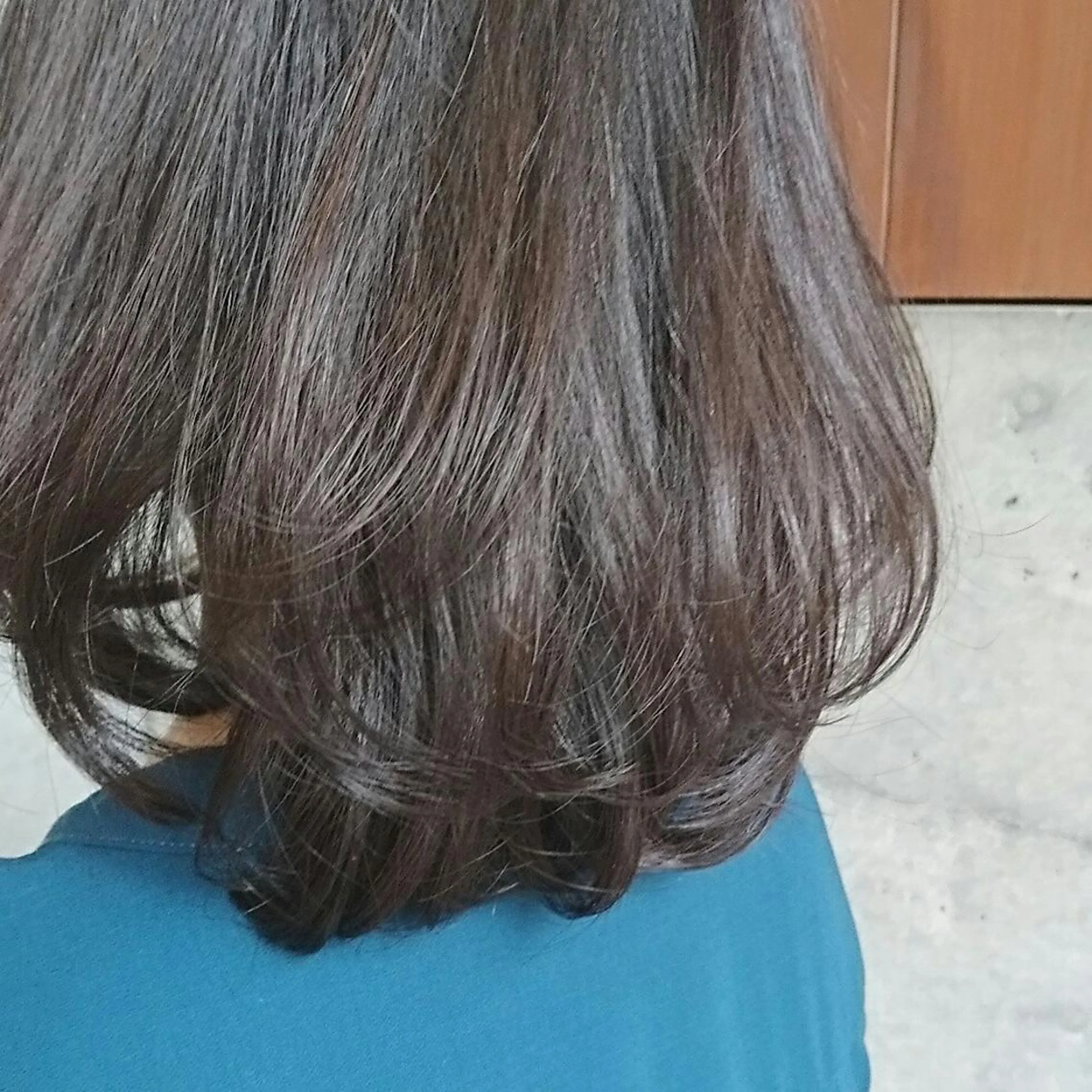 ミディアム カラー 小田川 竜也のヘアスタイル