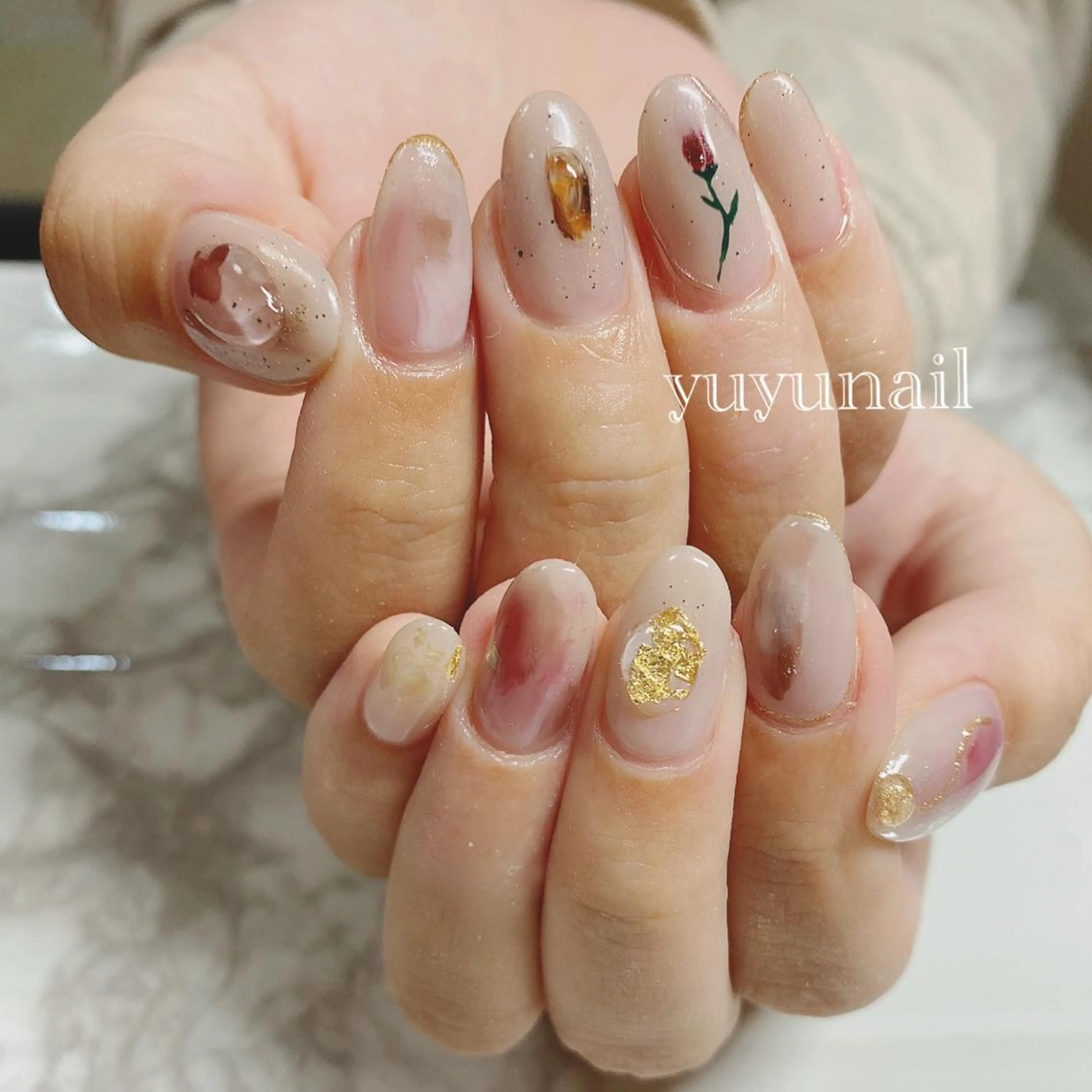 ネイル キラキラネイル ニュアンスネイル 春ネイル ハンドネイル yuyu nailのネイルデザイン